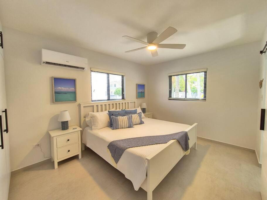 Casa Blanca Aruba