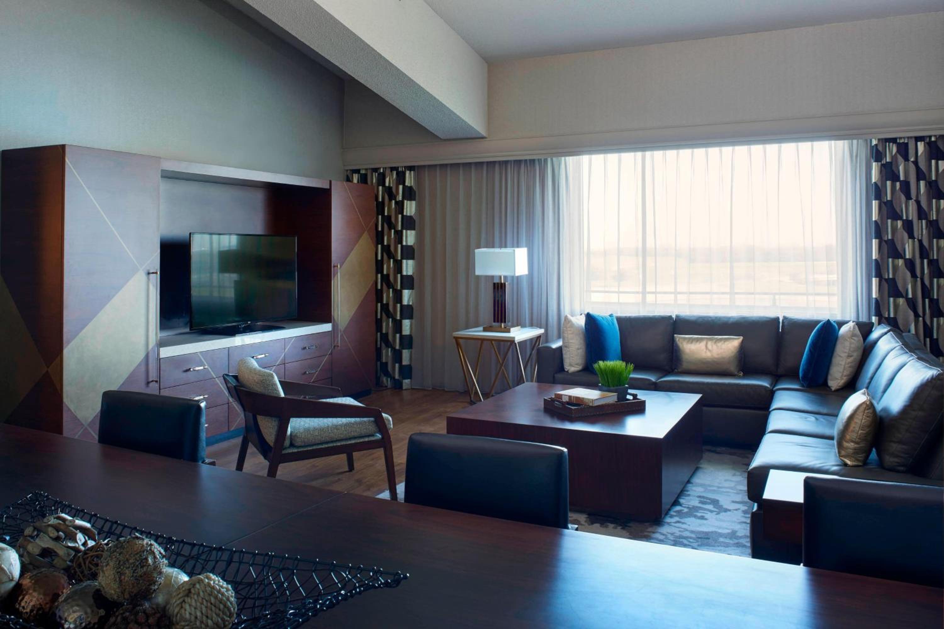 Kansas City Vacations - Kansas City Airport Marriott - Property Image 55