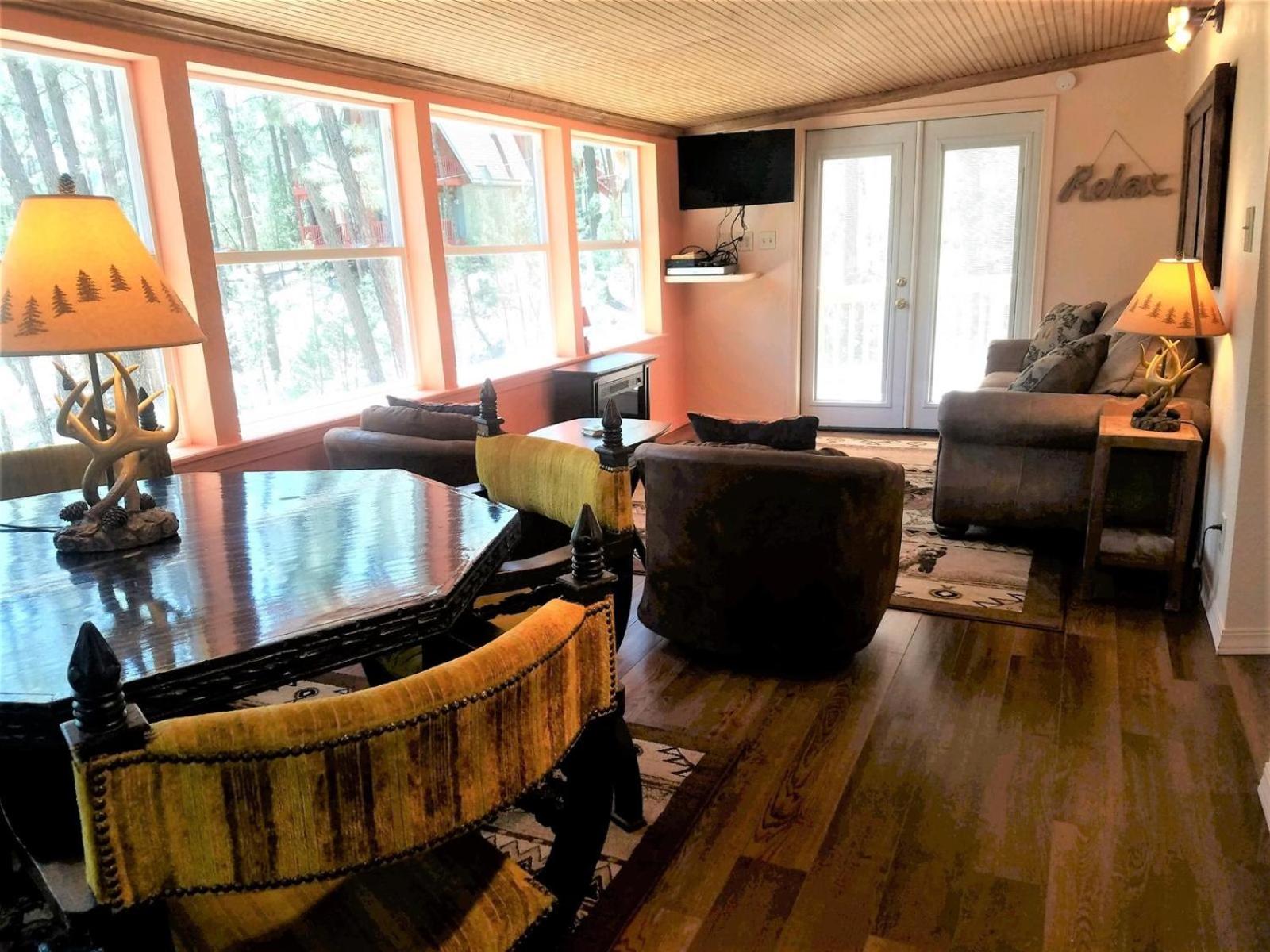 Bailey`s Cabin view 5