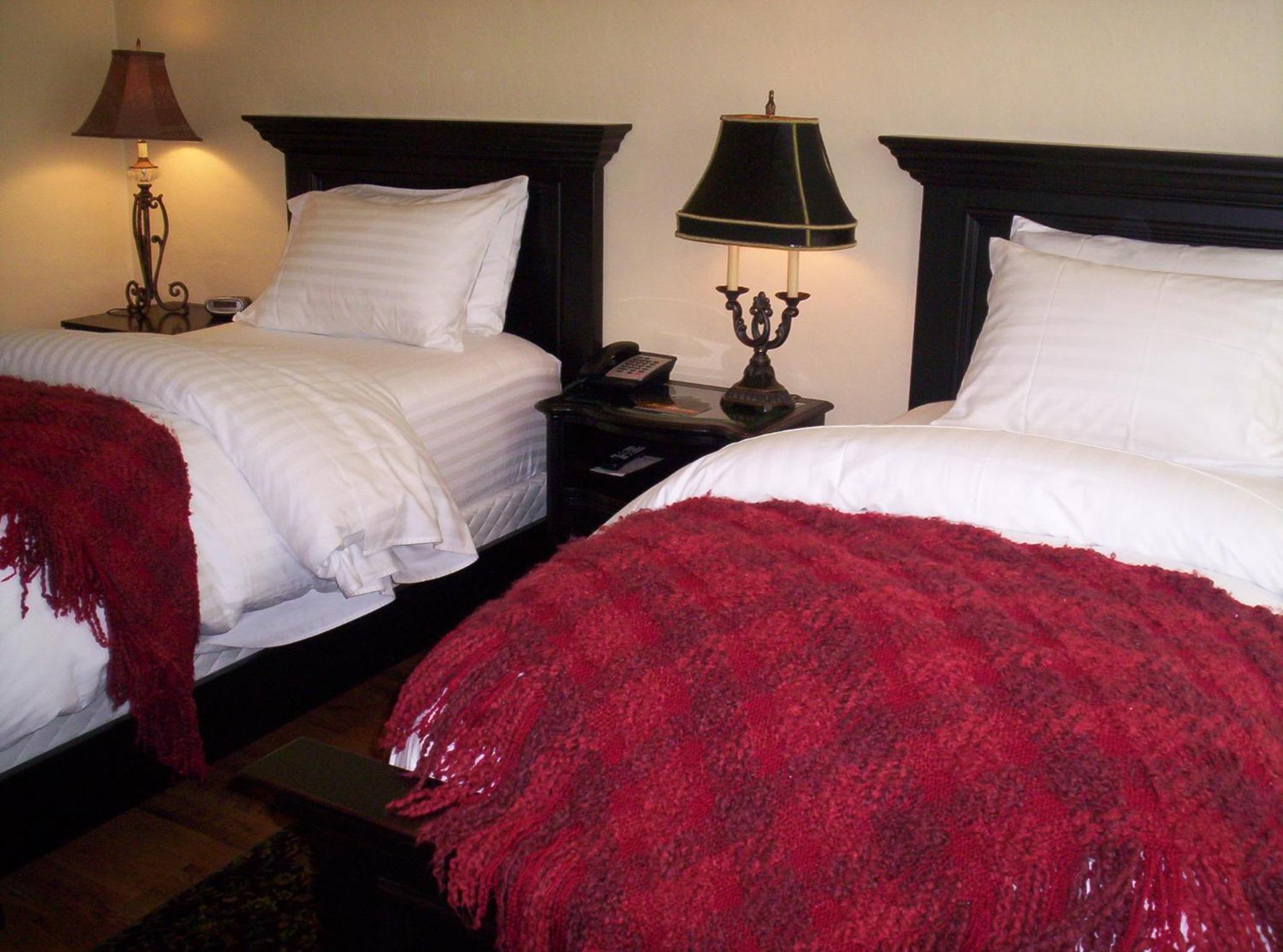 Half Moon Bay Vacations - Half Moon Bay Inn - Main Street Downtown - Property Image 16