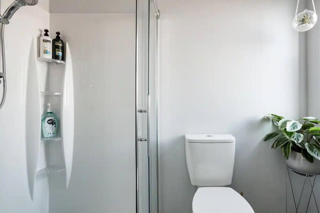 Contemporary Townhouse in Central Hamilton
