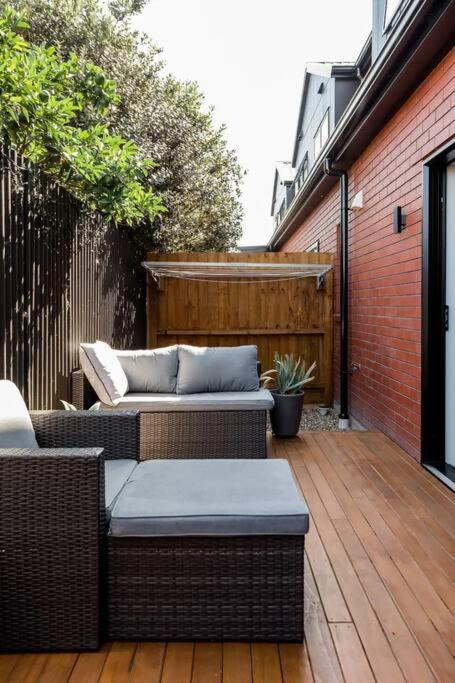 Contemporary Townhouse in Central Hamilton