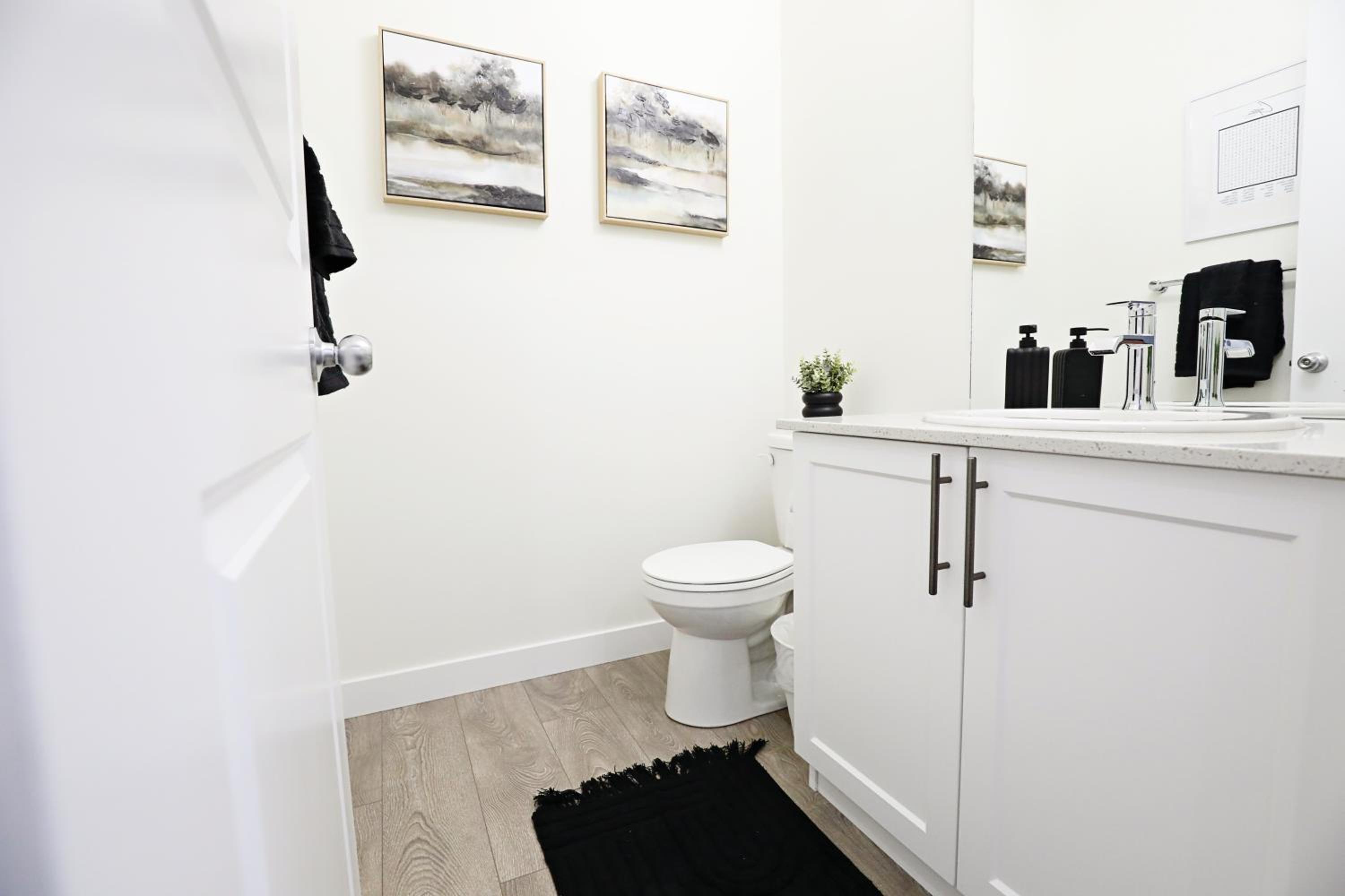Escape in Style, Golf,King Beds,Disney+,Near WEM