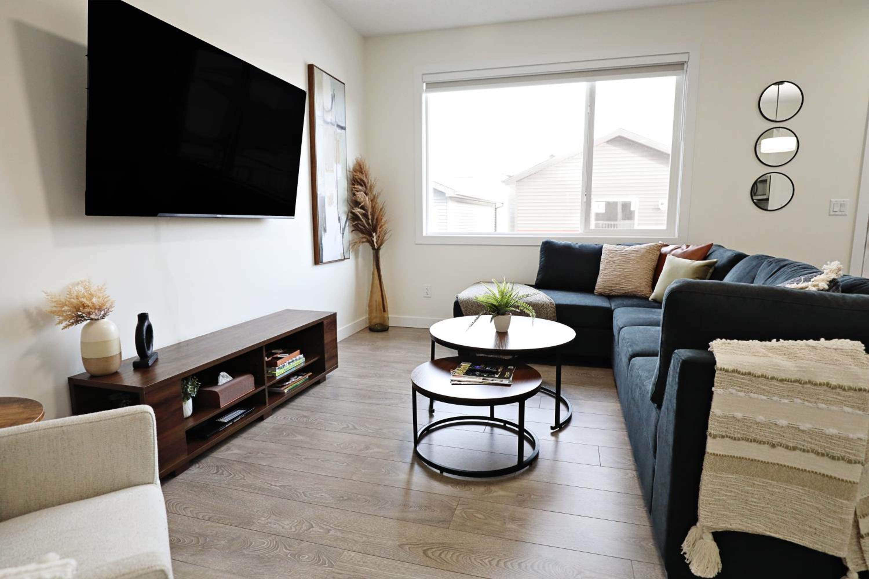 Escape in Style, Golf,King Beds,Disney+,Near WEM