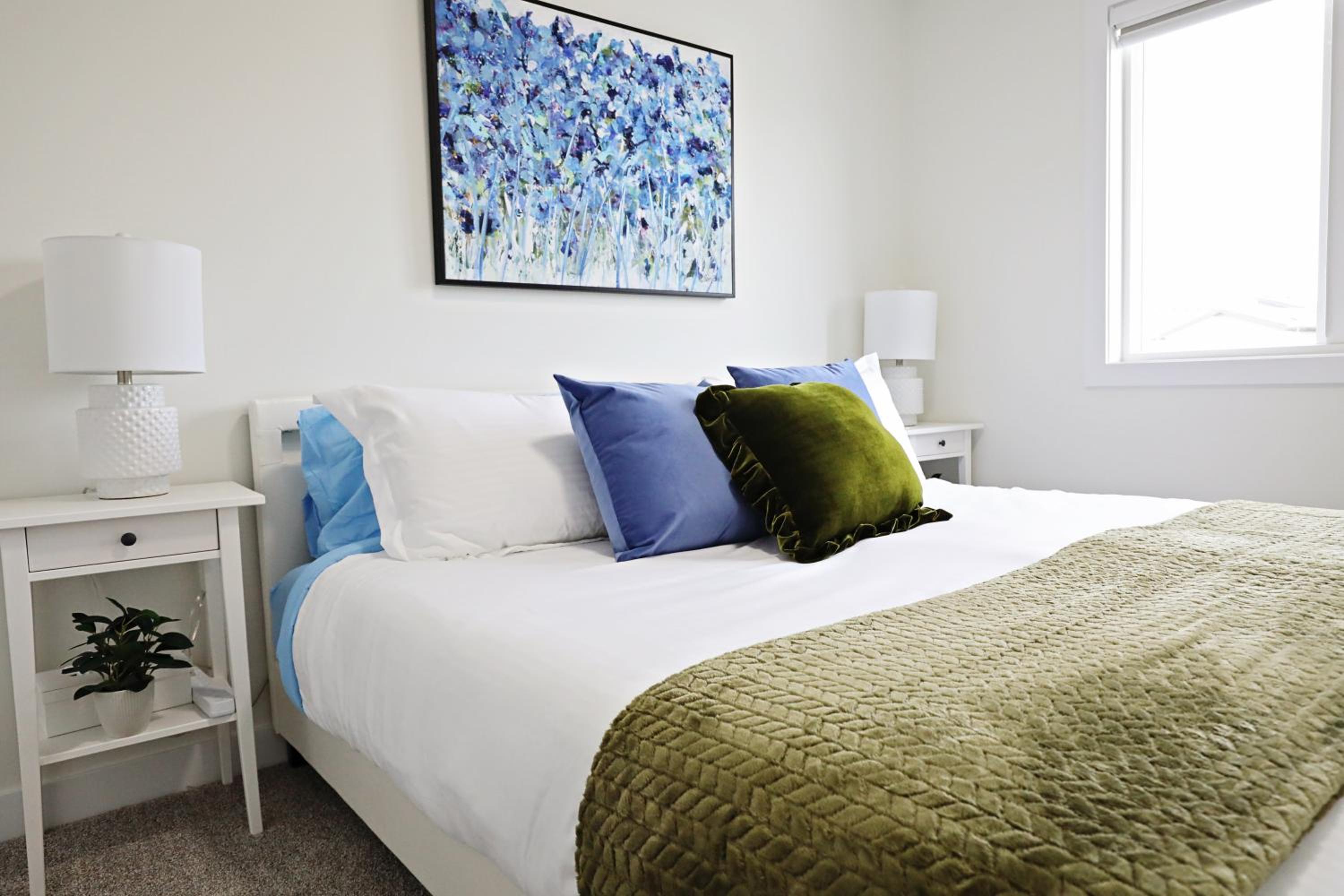 Escape in Style, Golf,King Beds,Disney+,Near WEM