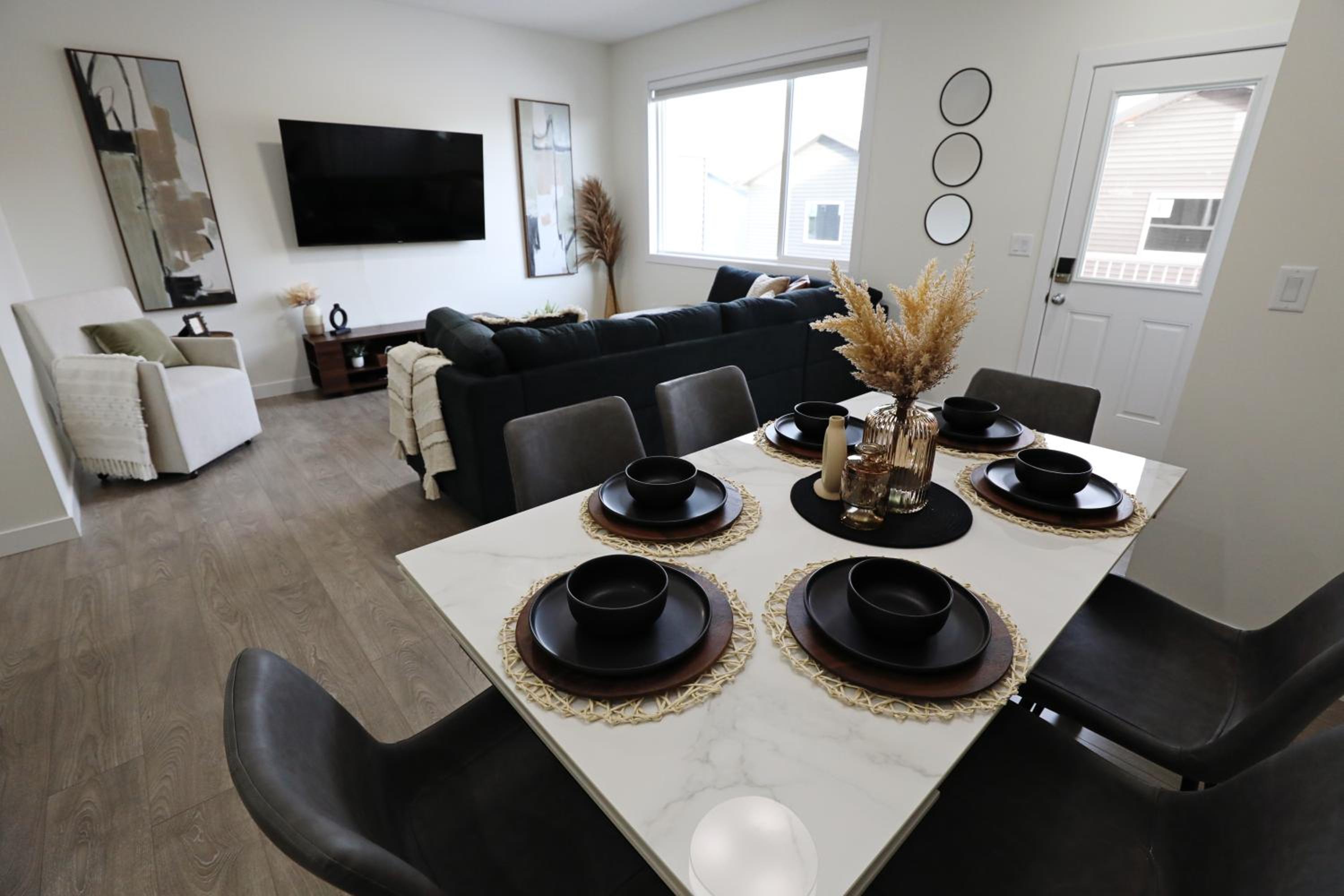 Escape in Style, Golf,King Beds,Disney+,Near WEM