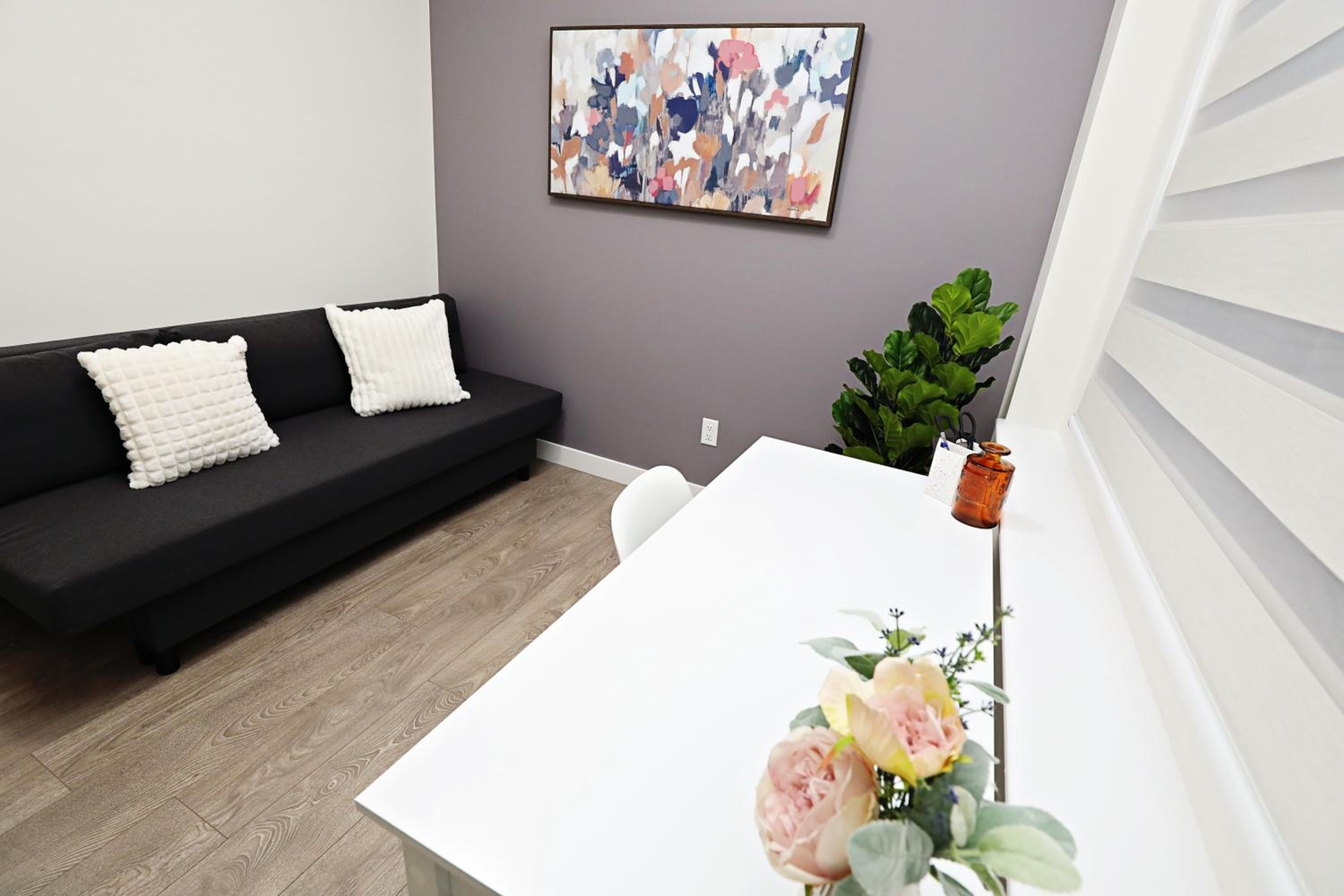 Escape in Style, Golf,King Beds,Disney+,Near WEM