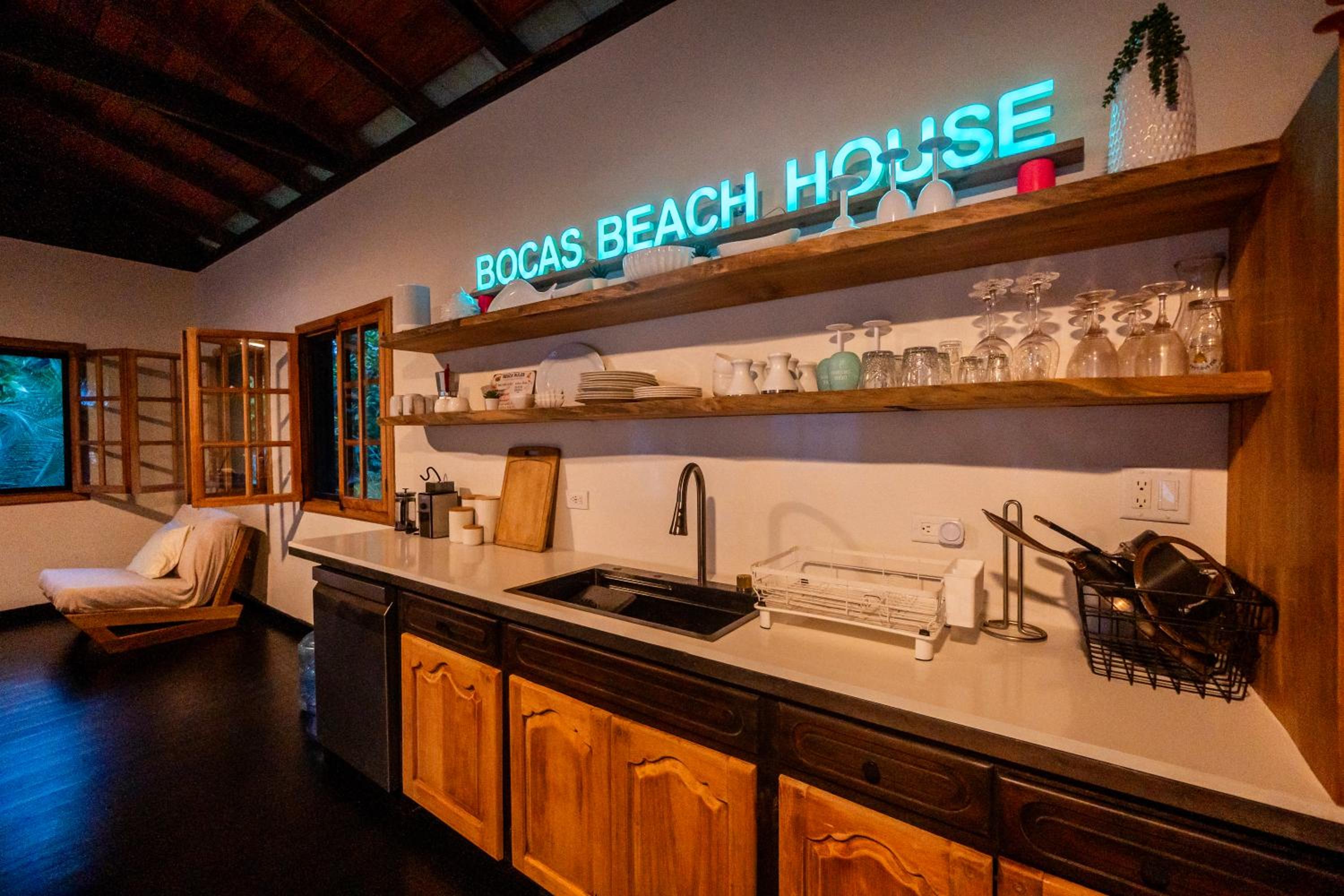 Bocas Sunset Beach House