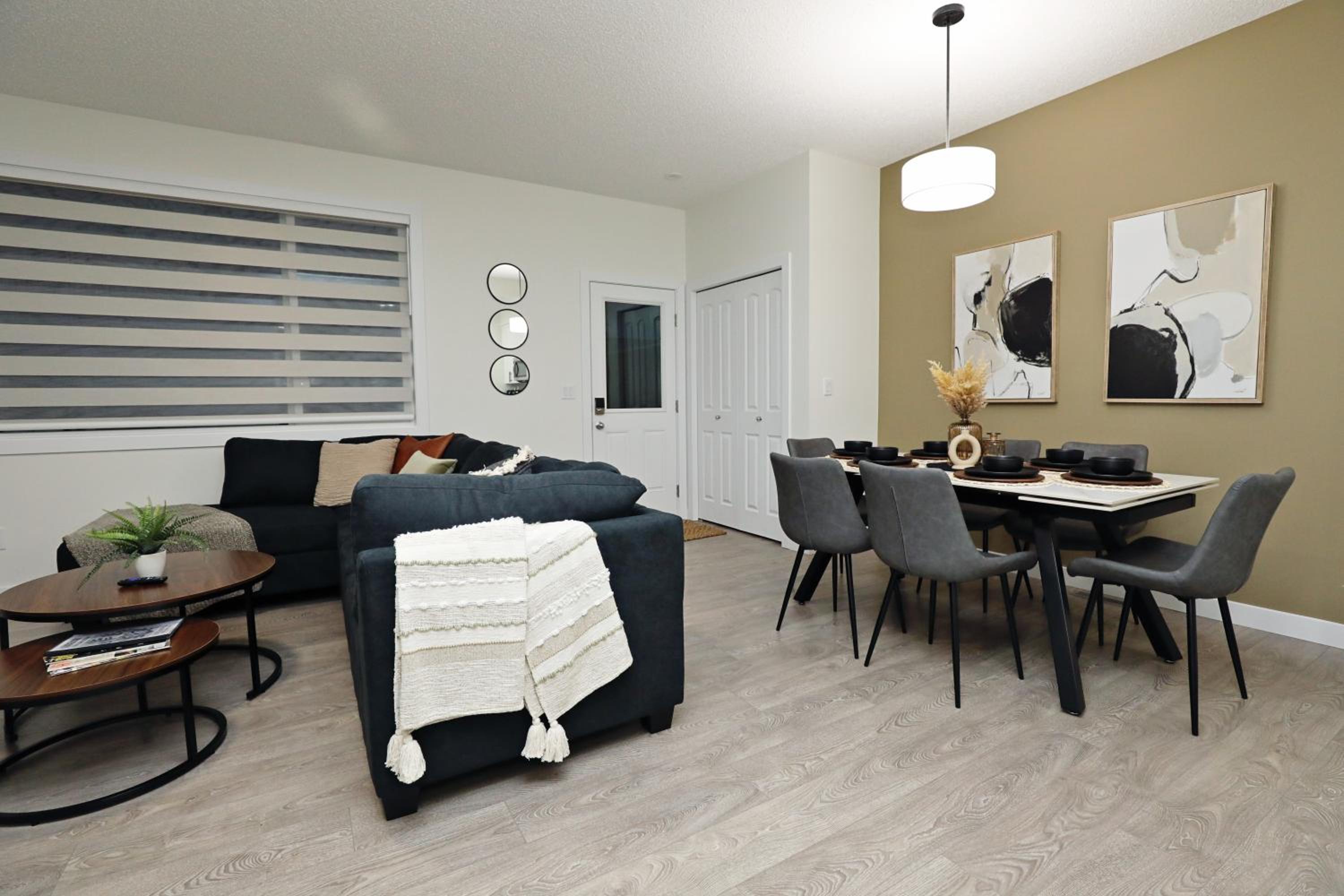Escape in Style, Golf,King Beds,Disney+,Near WEM