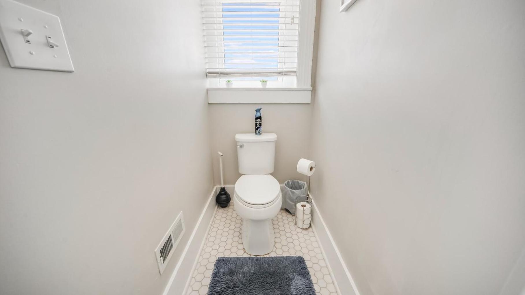 Historic 3-BR Downtown Bourbon Getaway