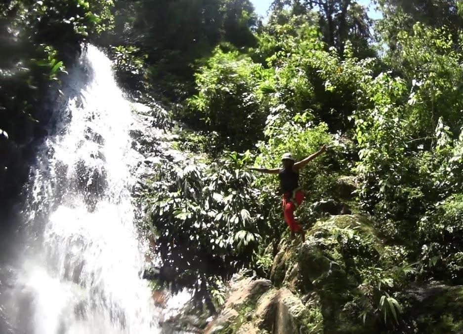 Cascada escondida glamping