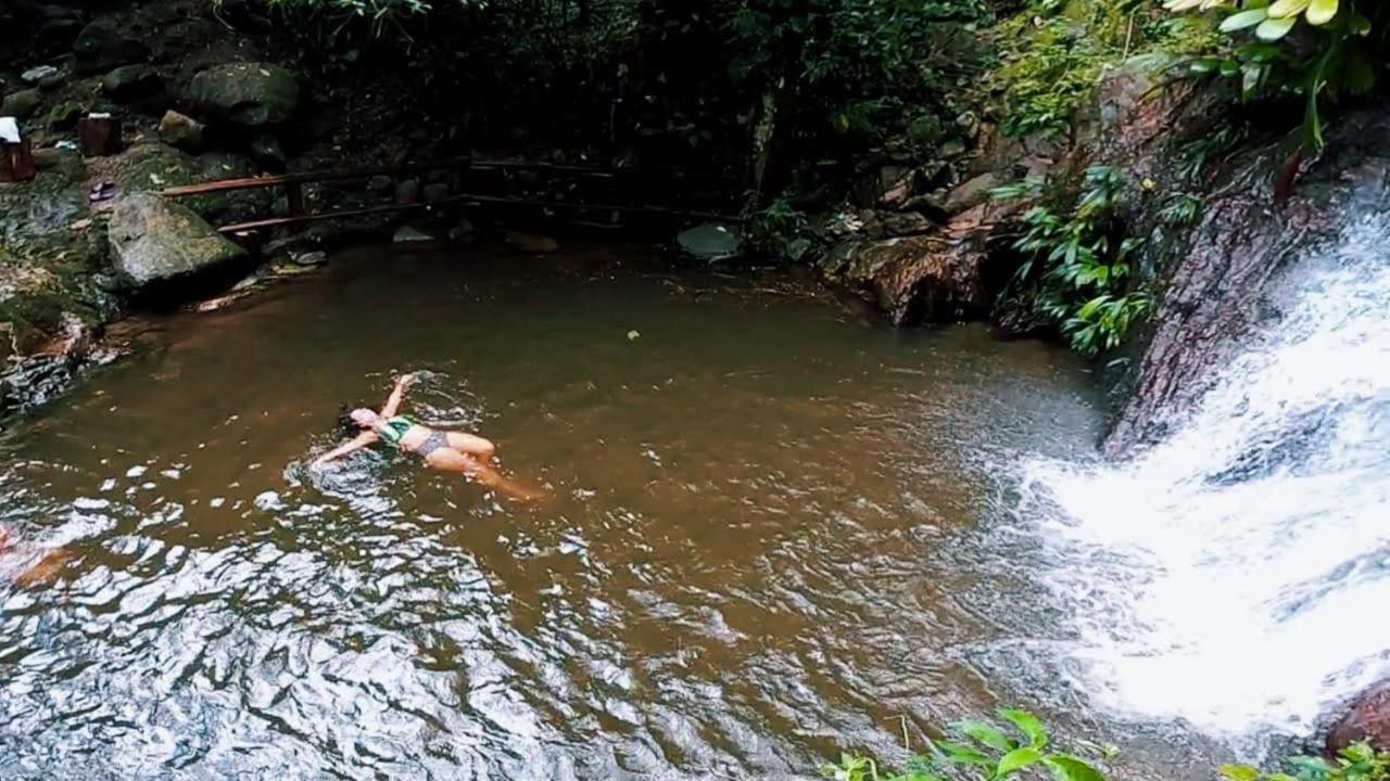 Cascada escondida glamping