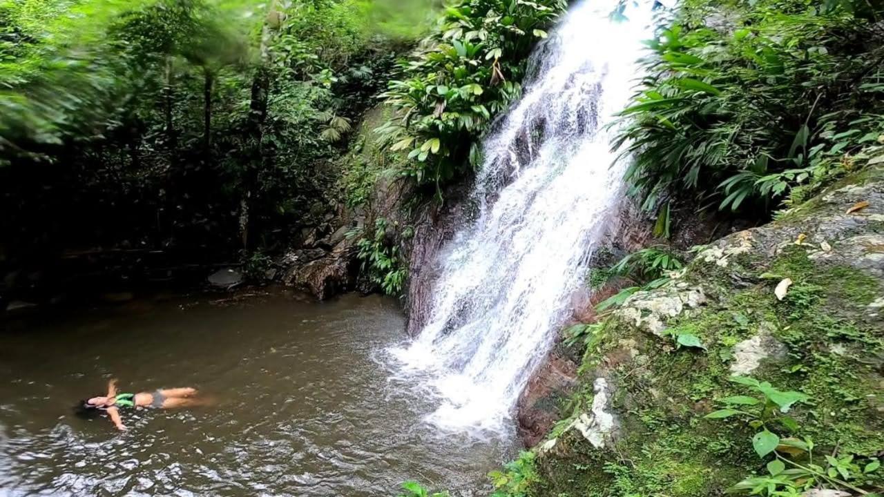 Cascada escondida glamping