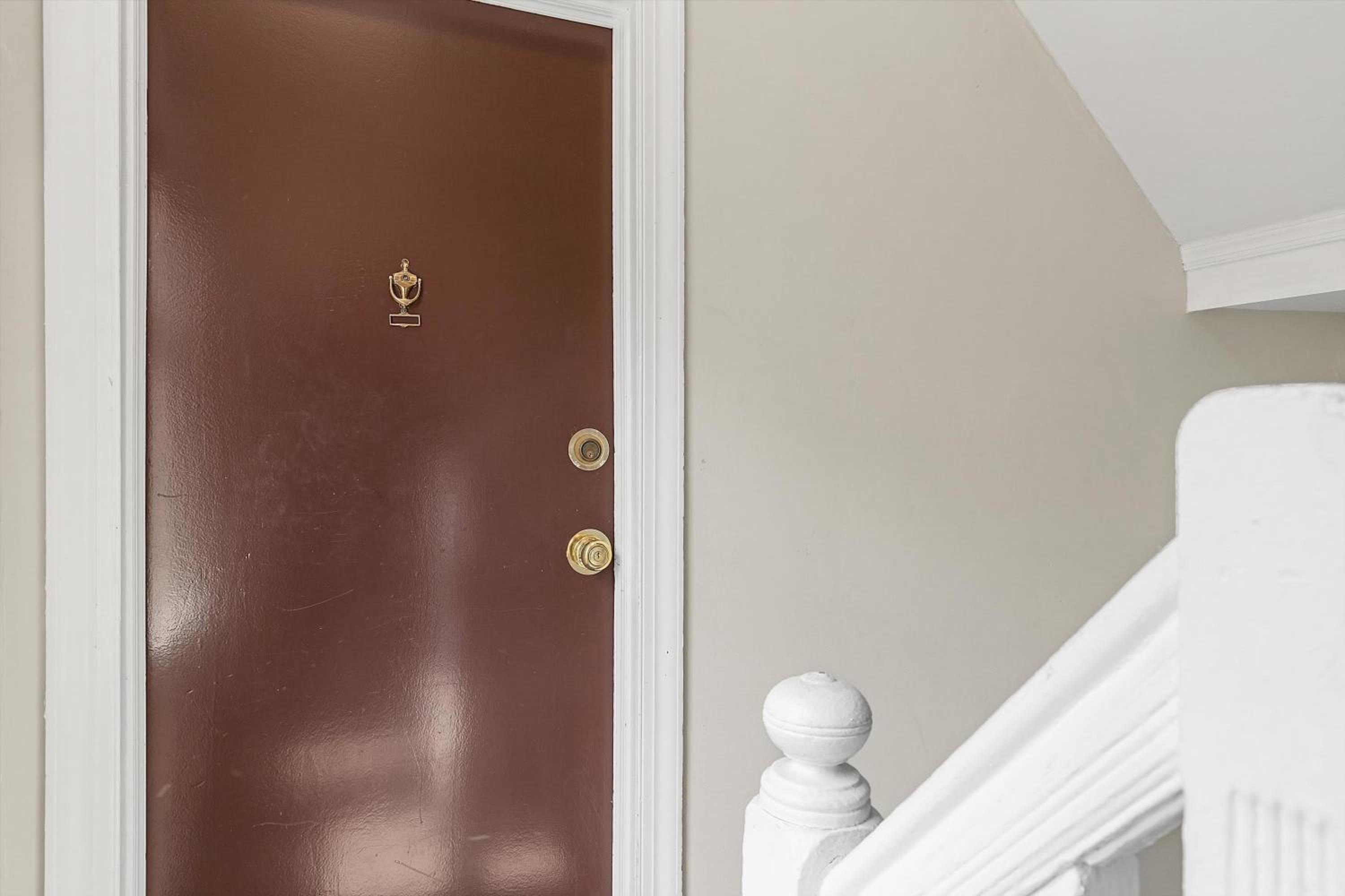 Beautiful 1-BR Flat Nestled Between Dupont & Logan photo 3