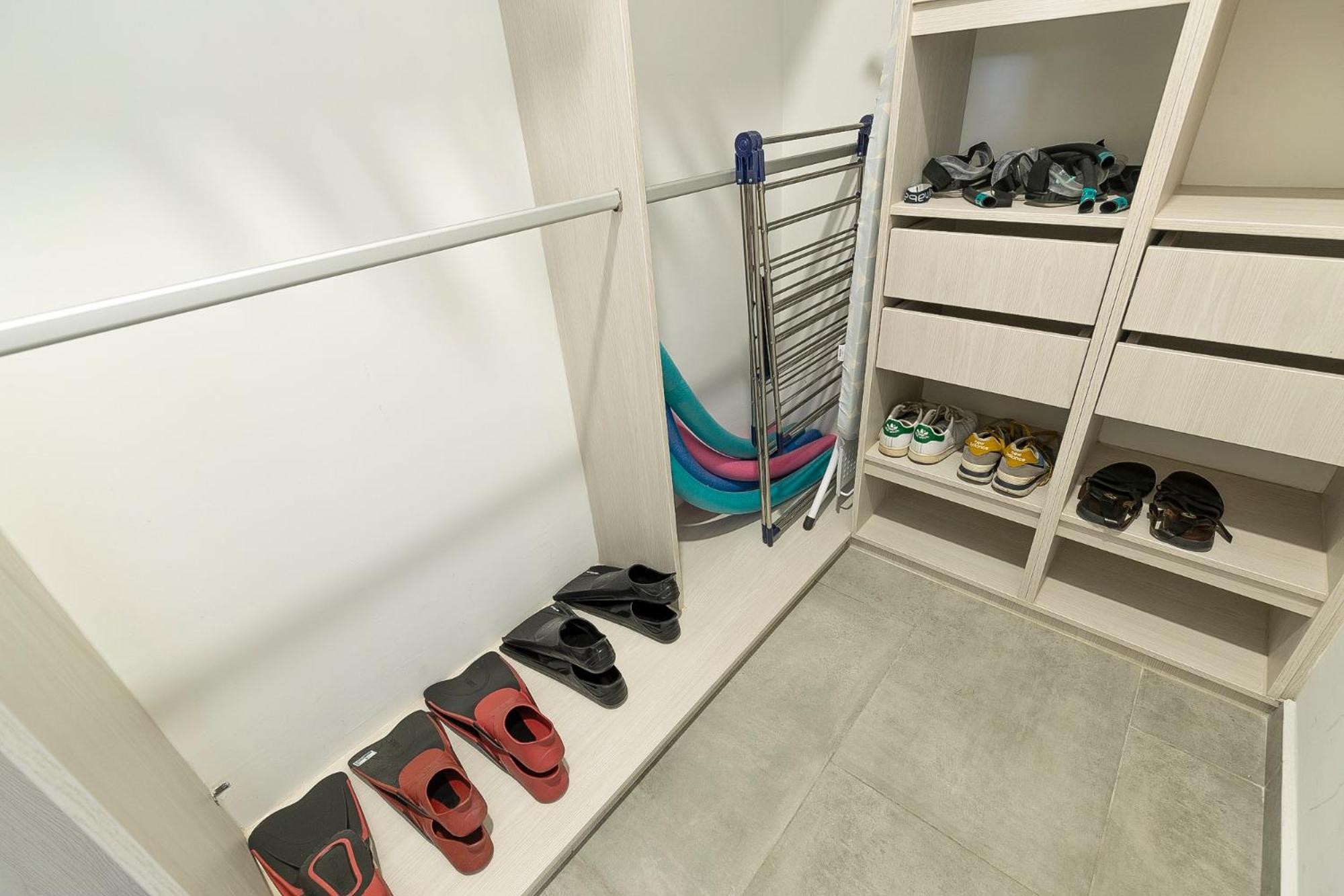 Magna Vista Apartment Pool and Gym