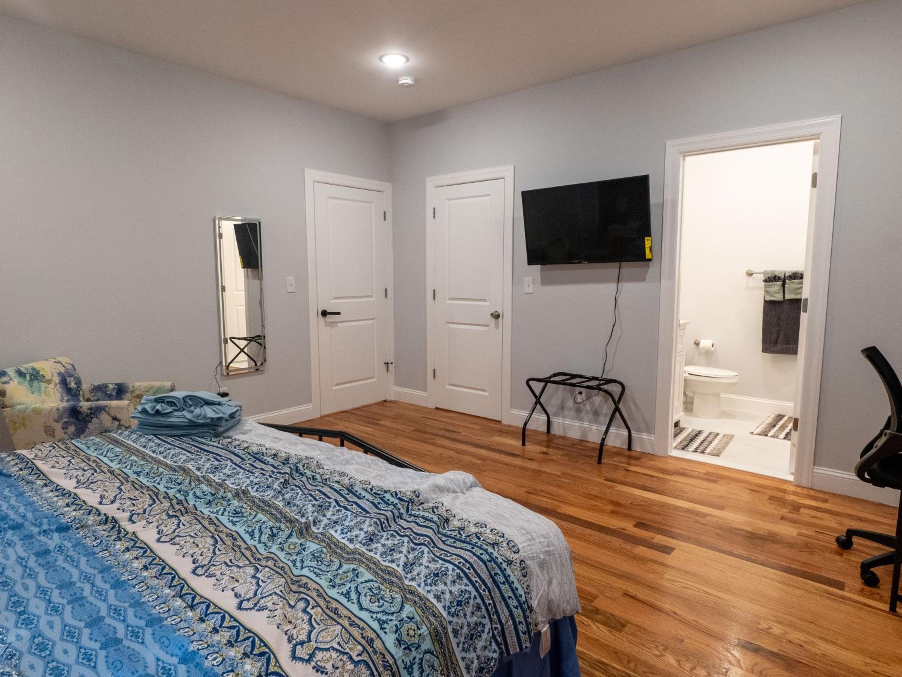 4 New Apts - 3 Bed Apt 1st Floor & 3 Bed Apt 2nd Floor - 1 Bed Studio Apt Ground Floor & 1 Bed Studio Apt Ground Floor near Penn Station EWR Airport Beth I, photo 24