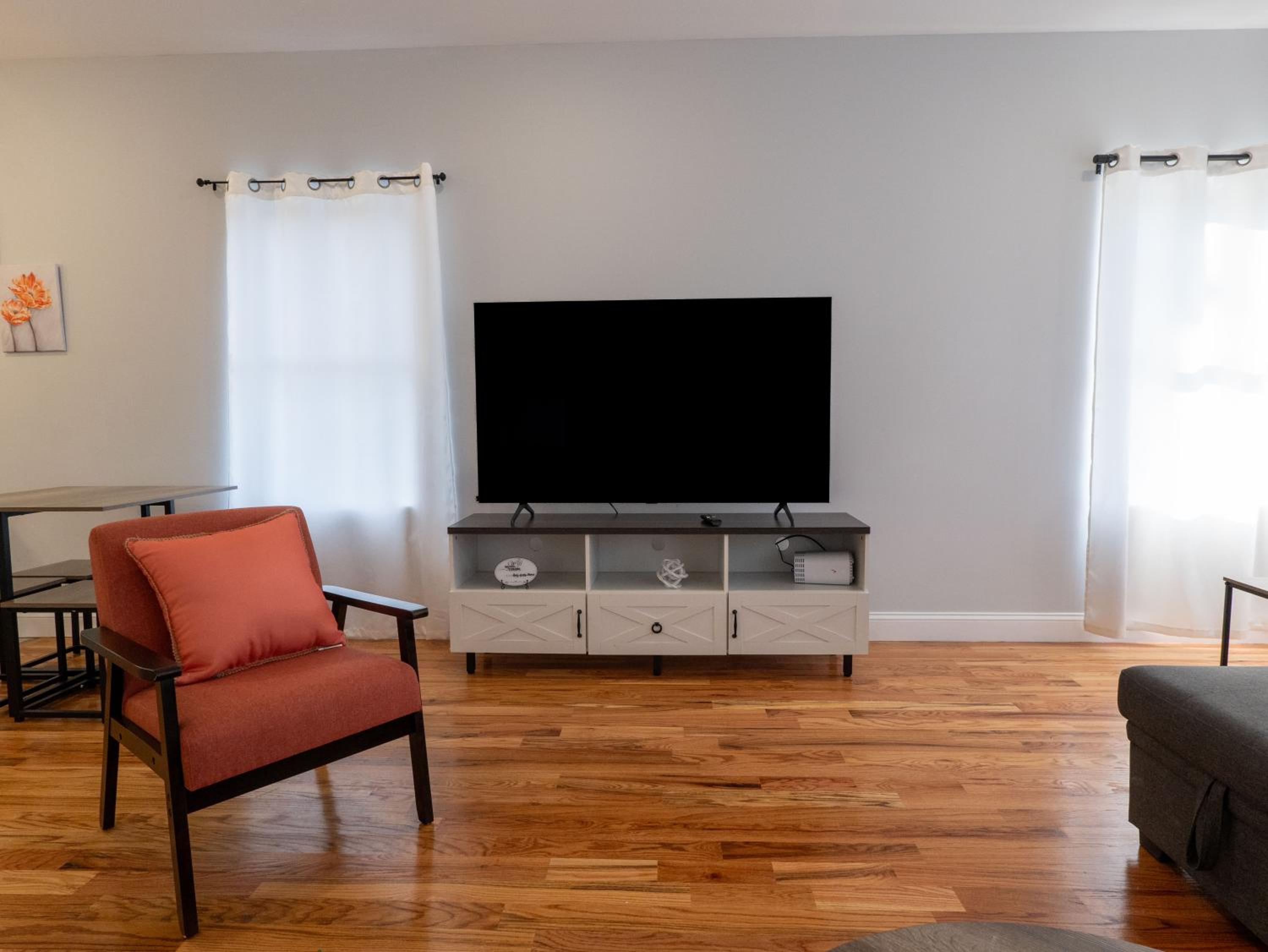 4 New Apts - 3 Bed Apt 1st Floor & 3 Bed Apt 2nd Floor - 1 Bed Studio Apt Ground Floor & 1 Bed Studio Apt Ground Floor near Penn Station EWR Airport Beth I, photo 135