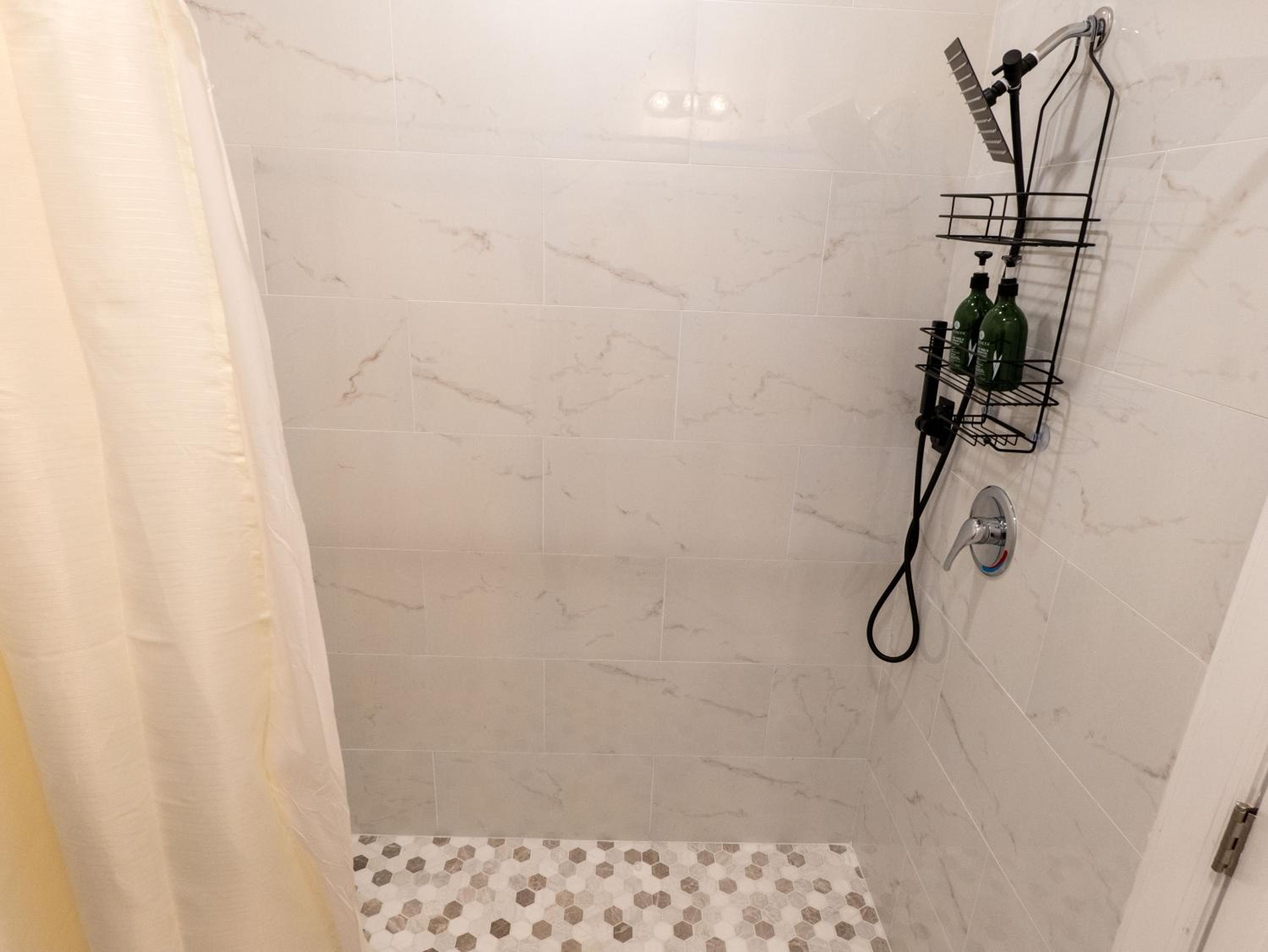 4 New Apts - 3 Bed Apt 1st Floor & 3 Bed Apt 2nd Floor - 1 Bed Studio Apt Ground Floor & 1 Bed Studio Apt Ground Floor near Penn Station EWR Airport Beth I, photo 99