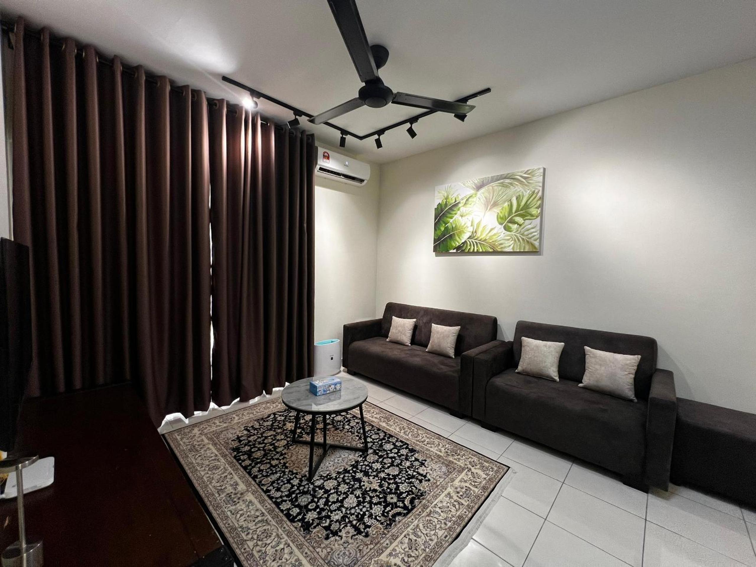 Charlie 310 2R1B Alanis Residence Near KUL Airport photo 5