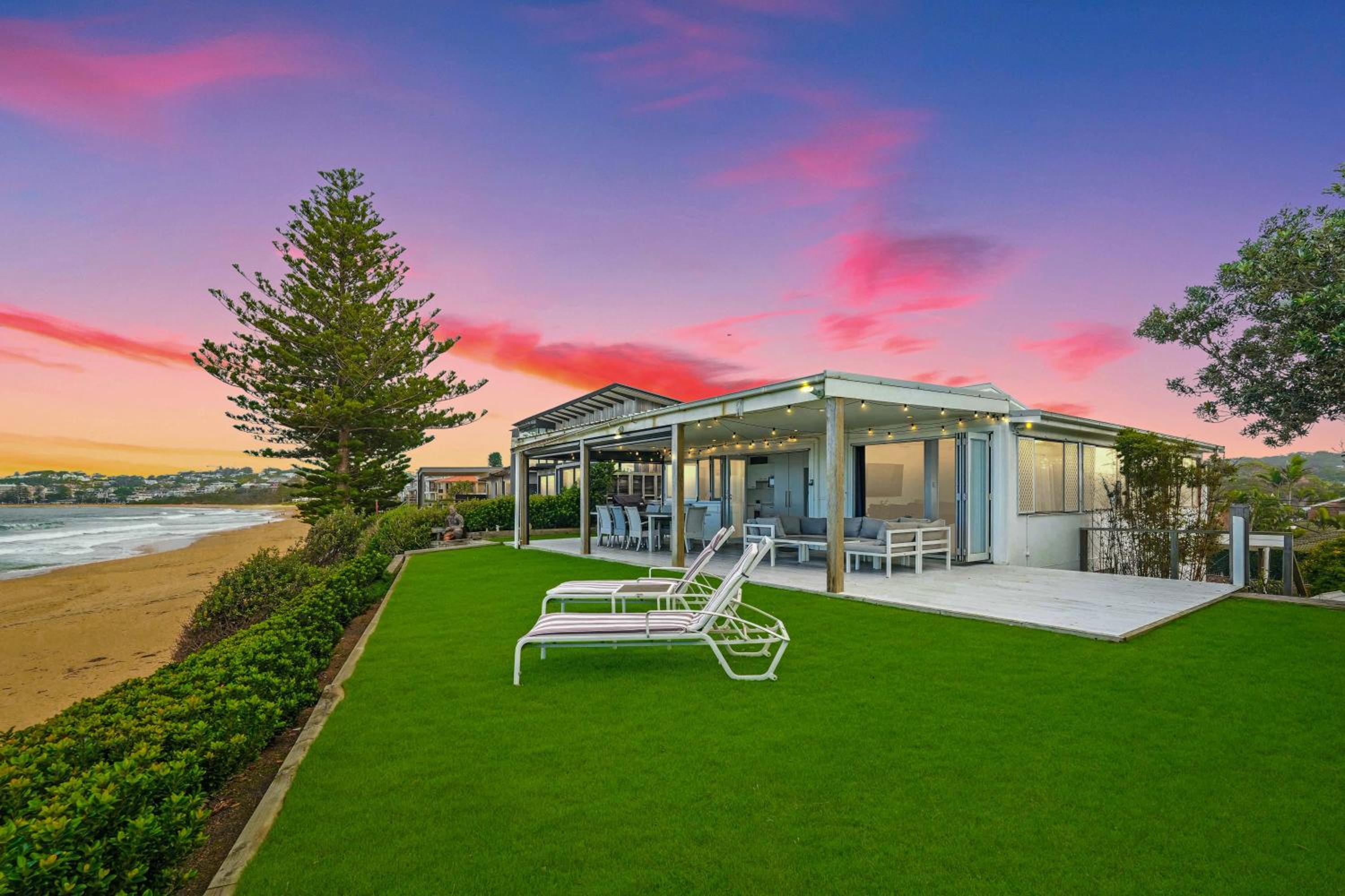 Wamberal Beach(shares with Terrigal Beach)Terrigal Beach SummerBelle Beachfront House