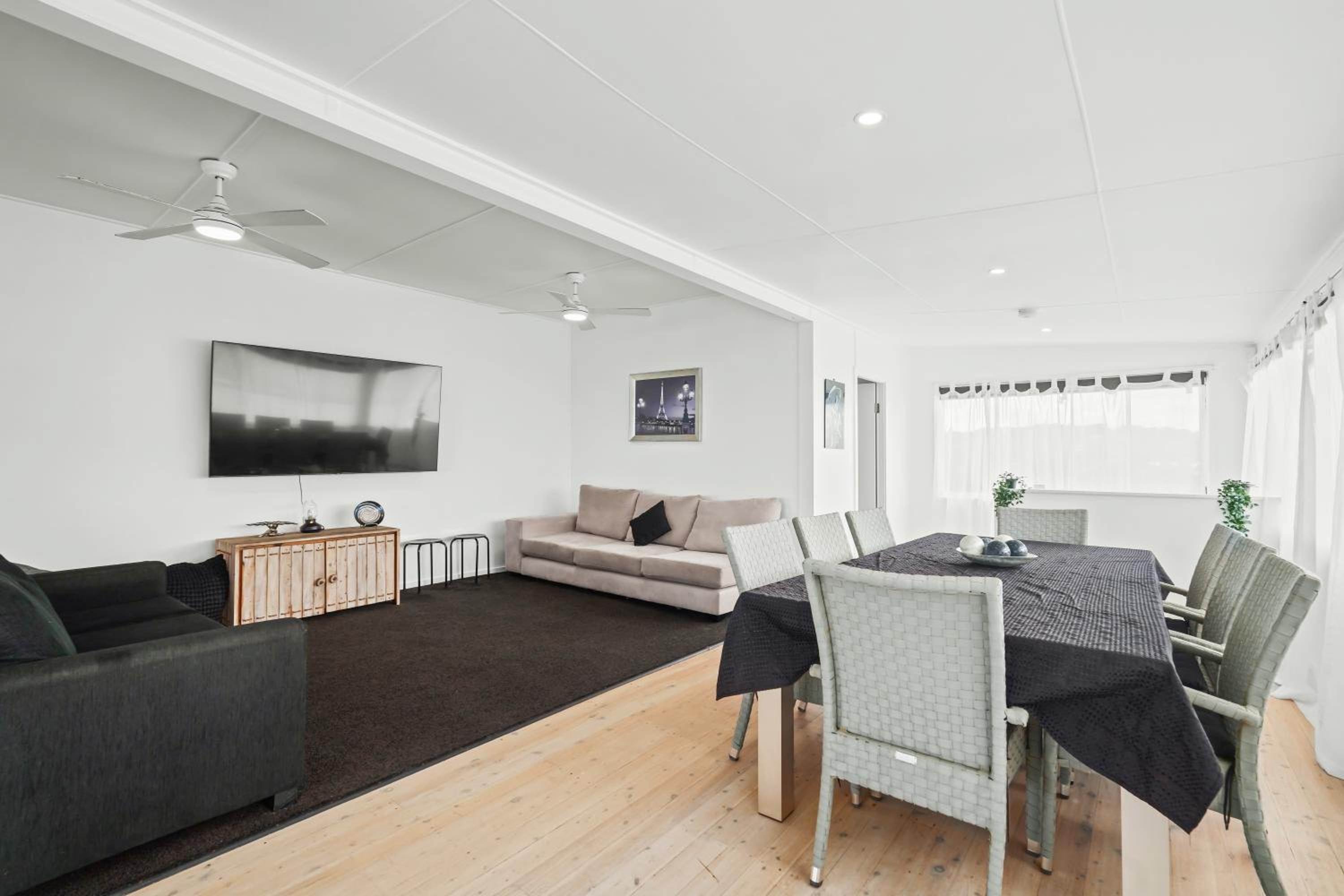 Wamberal Beach(shares with Terrigal Beach)Terrigal Beach SummerBelle Beachfront House