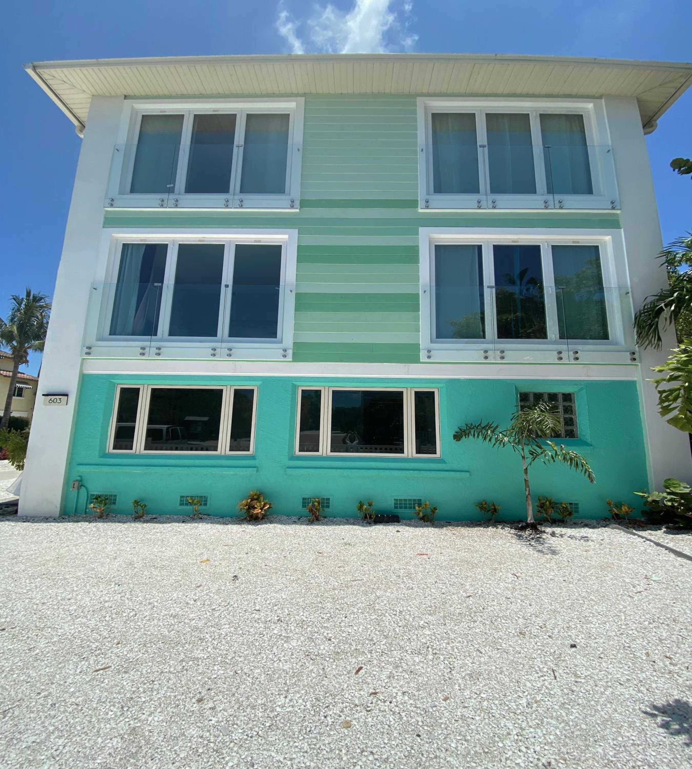 Oceanview 100 percent private, Tiki, 100ft to Beach Path! view 4