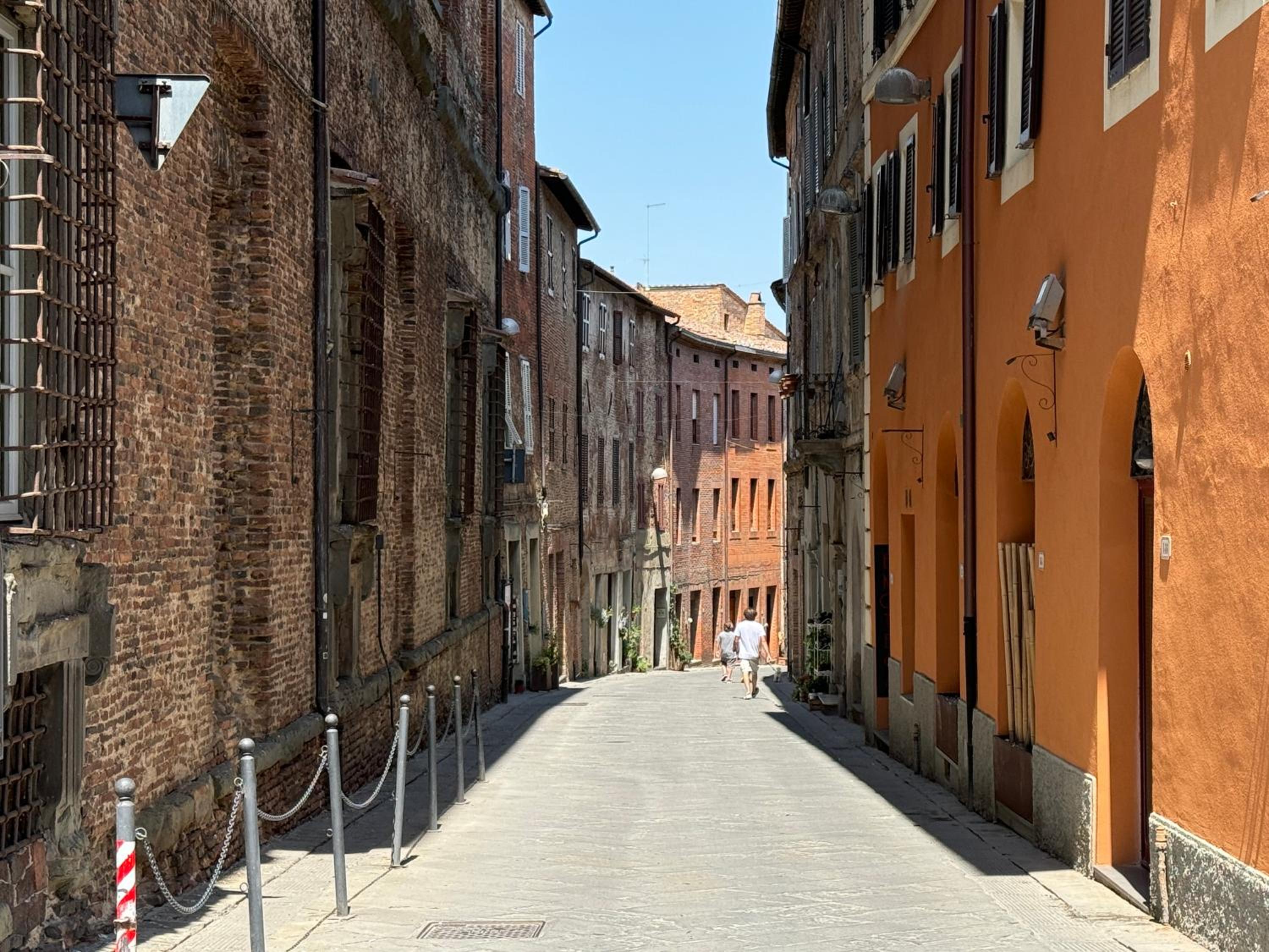 2 King Bed, 2 Full Bathroom Apartment in Umbria - Tuscany view 4