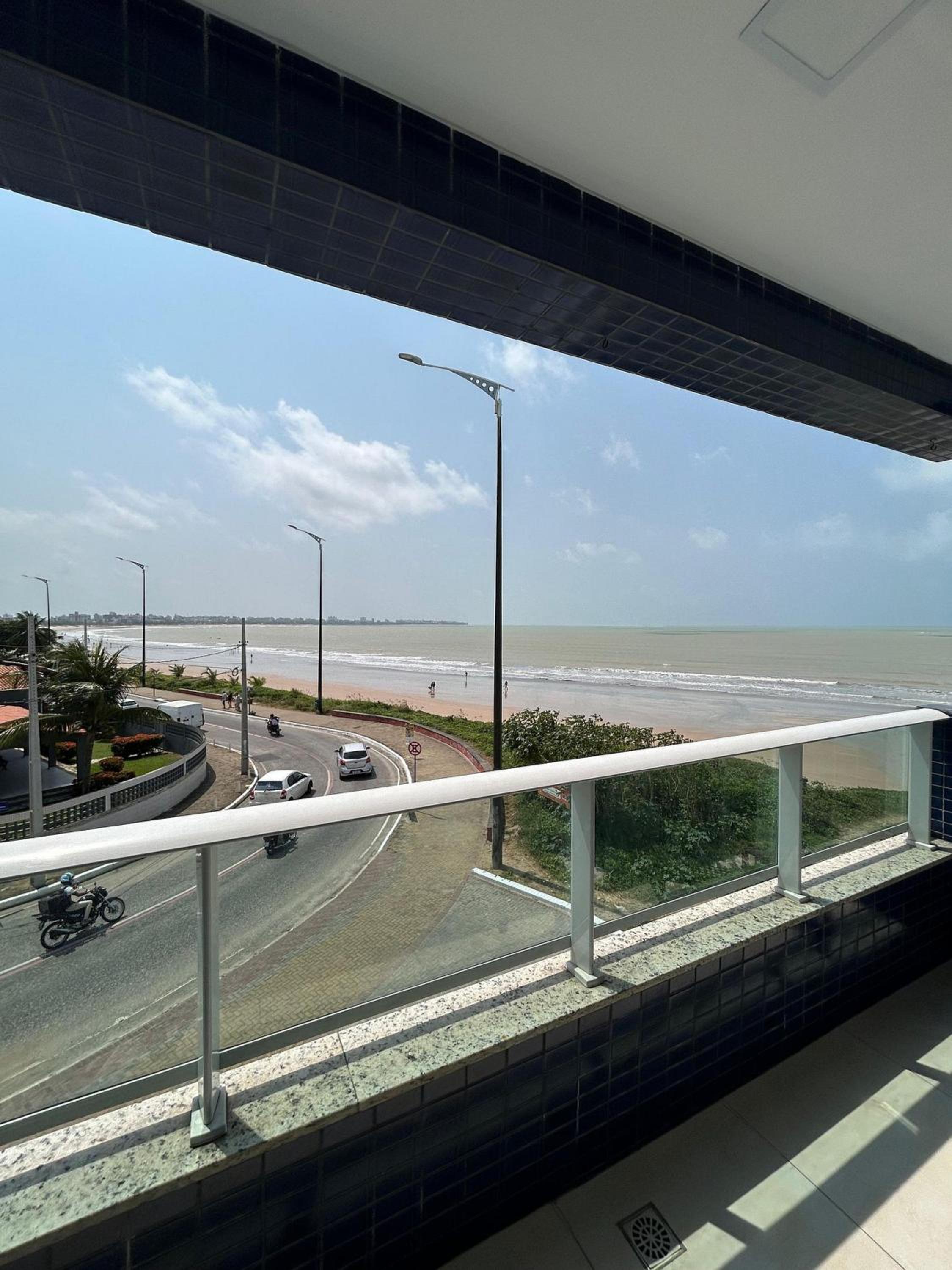 Apartamento Pe na areia do Bessa