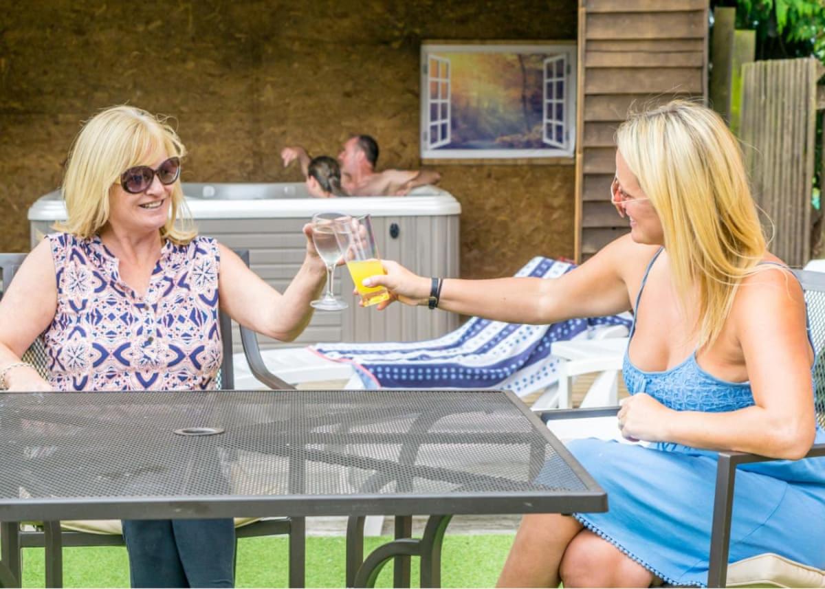 Andrewshayes Holiday Park