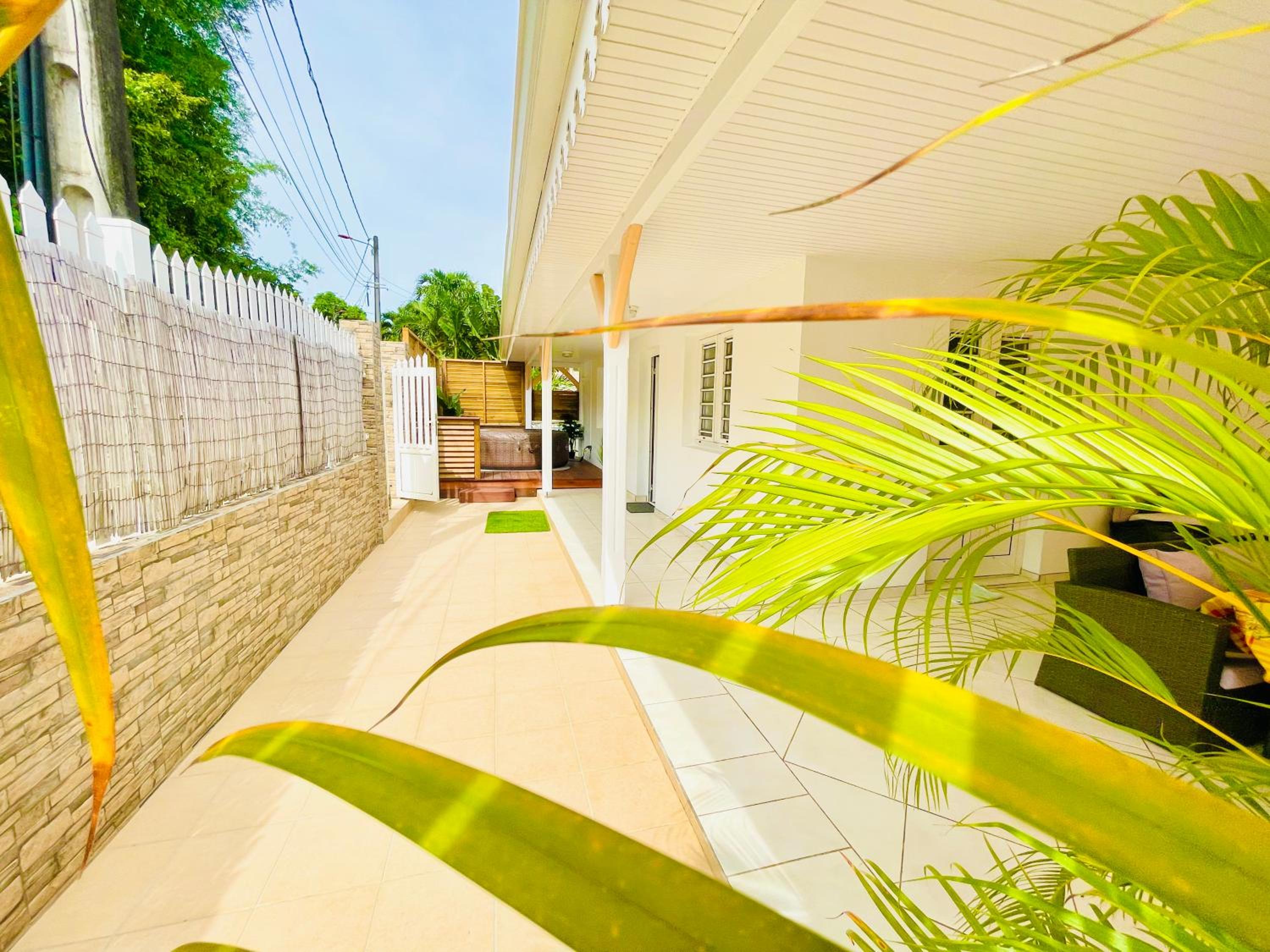 Magnifique haut de villa spacieux campagne,Jacuzzi