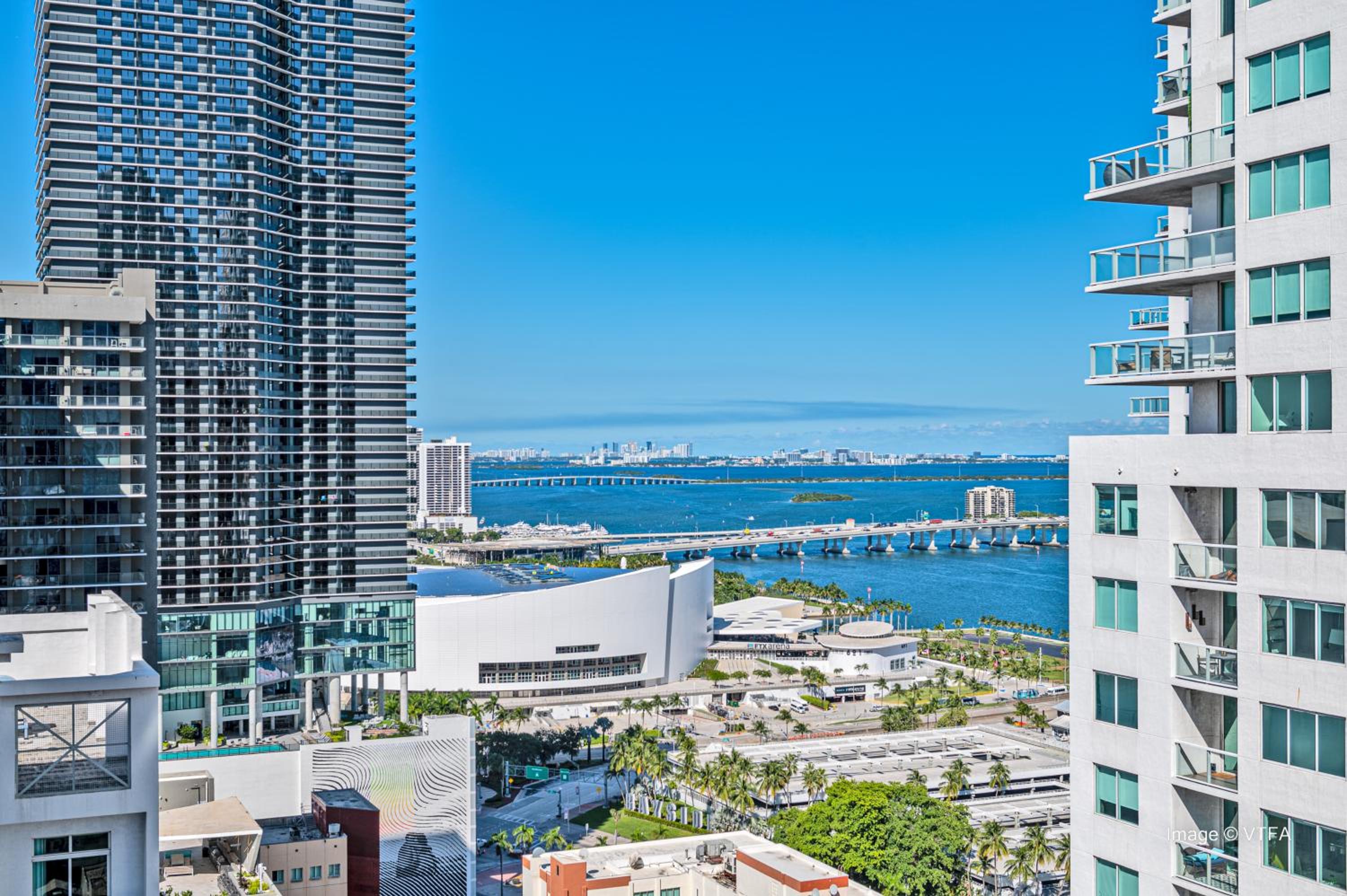 Spacious Studio in the Heart of Downtown Miami
