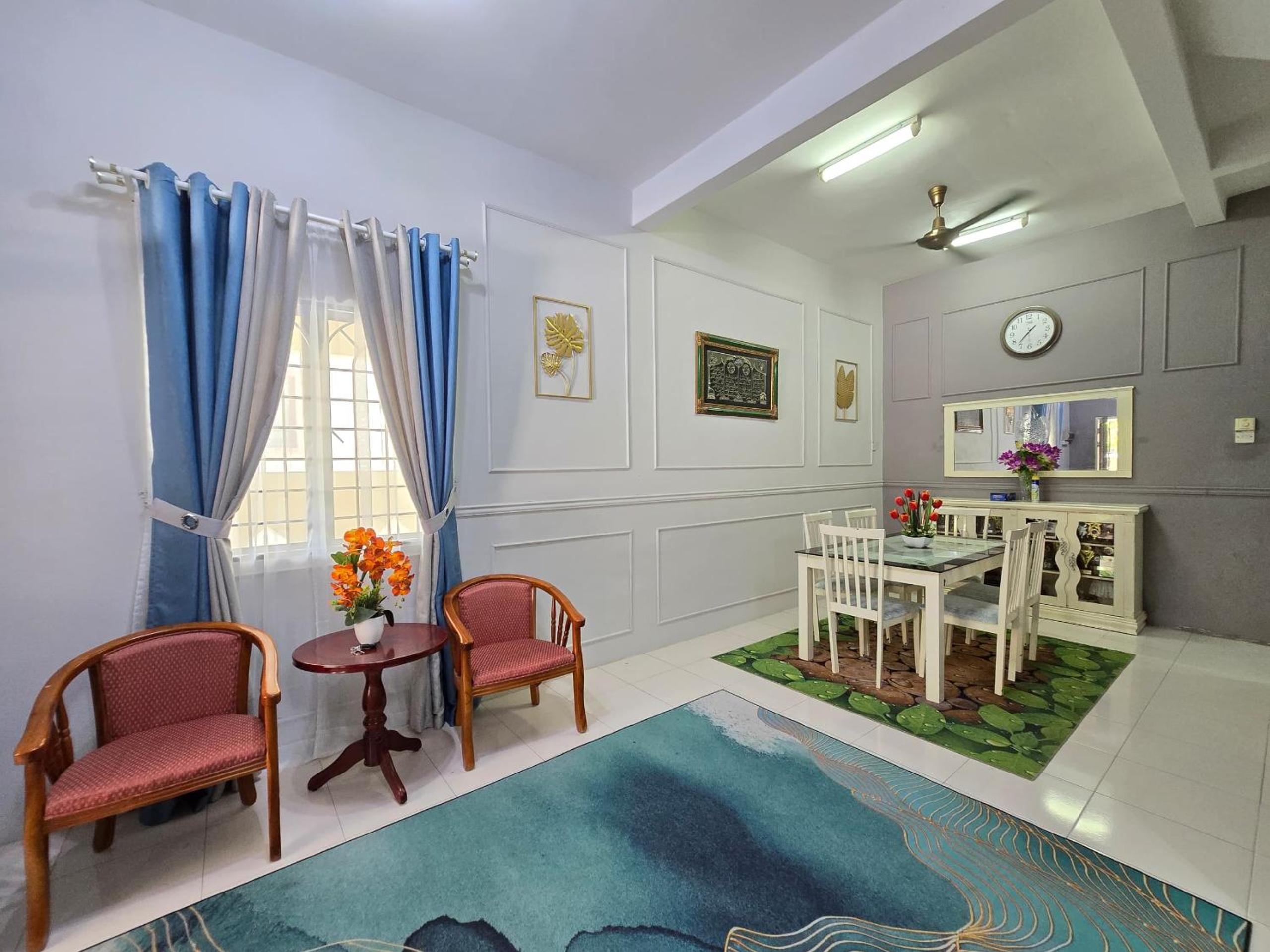Homestay EPOH Bandar Meru Impian photo 8