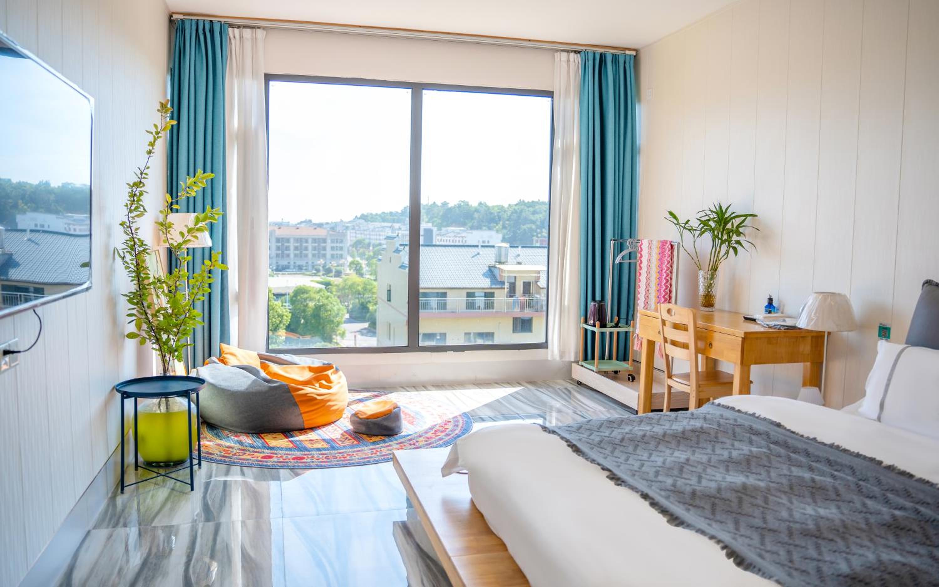 Luwei Guesthouse