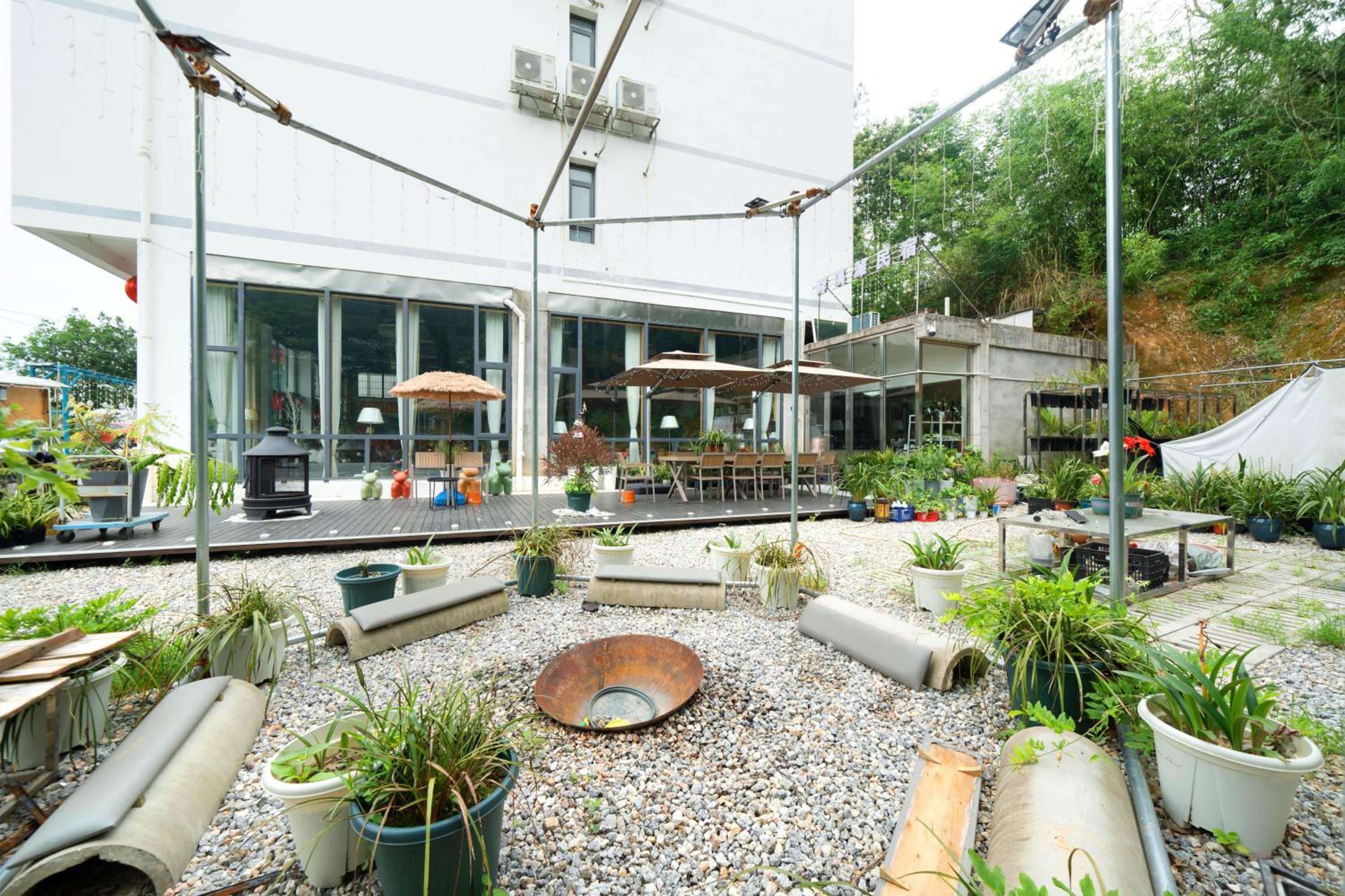 Luwei Guesthouse