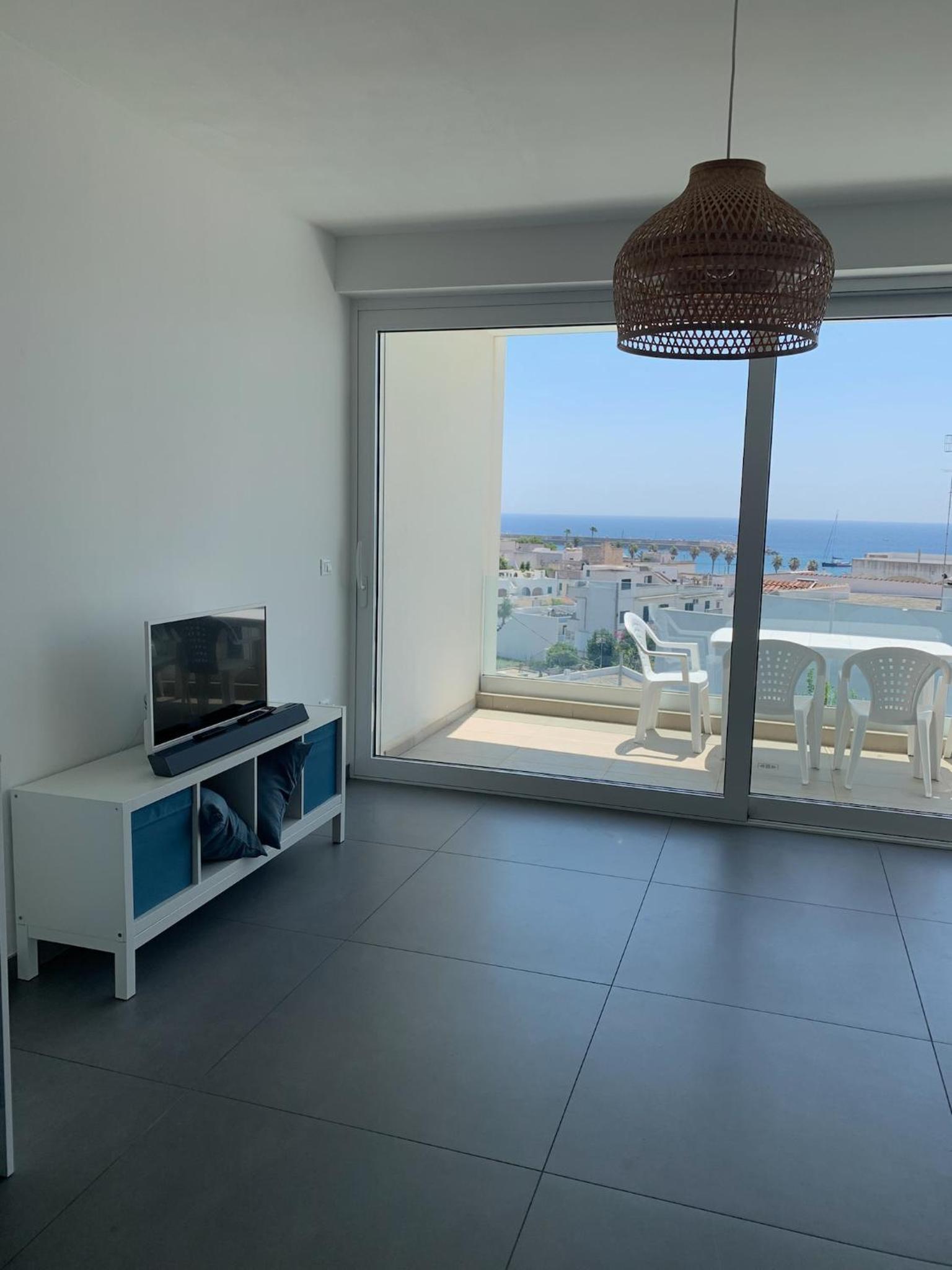 Clara Grace sea view view 3