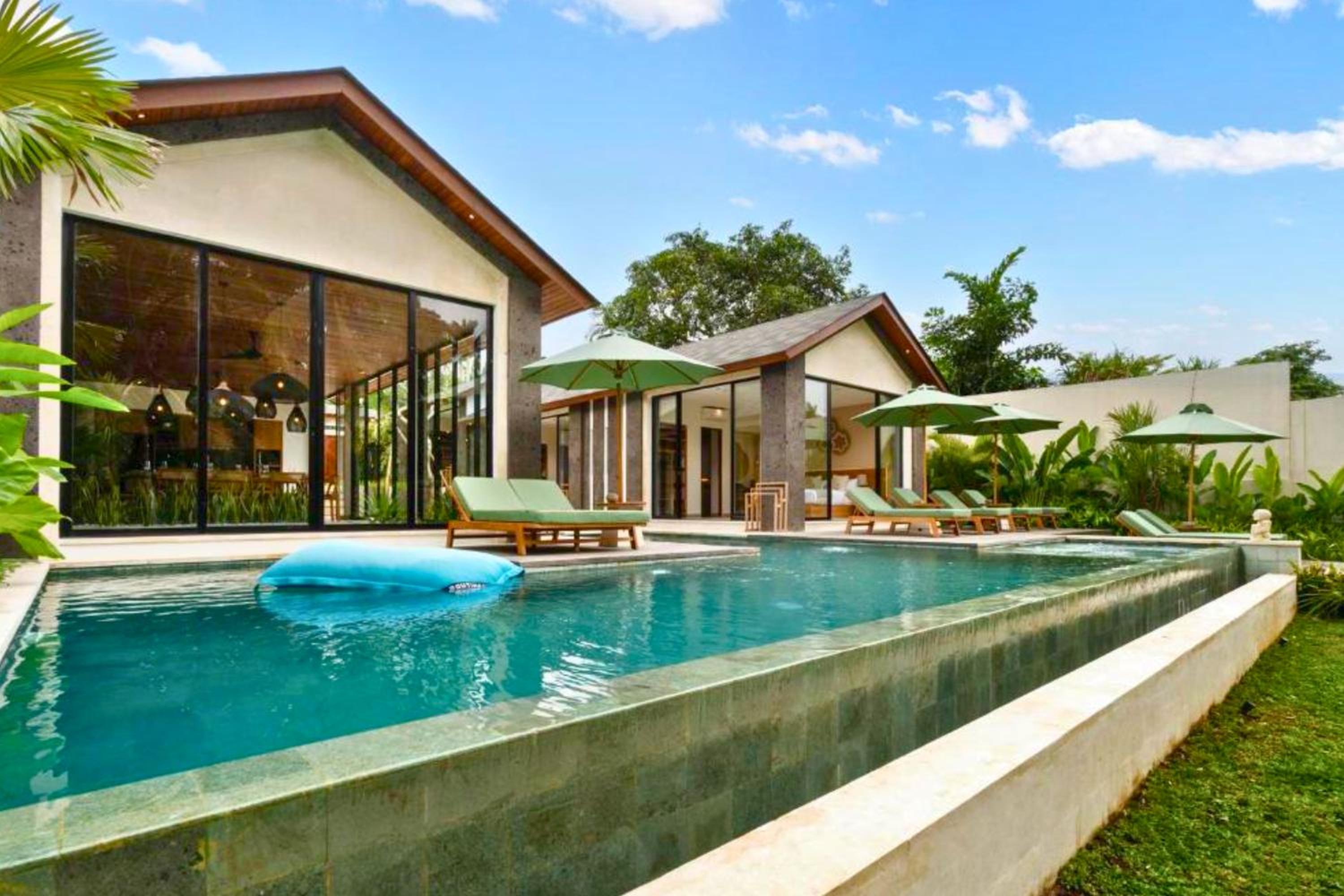 Radhani 4 BR Private Pool Villa view 3