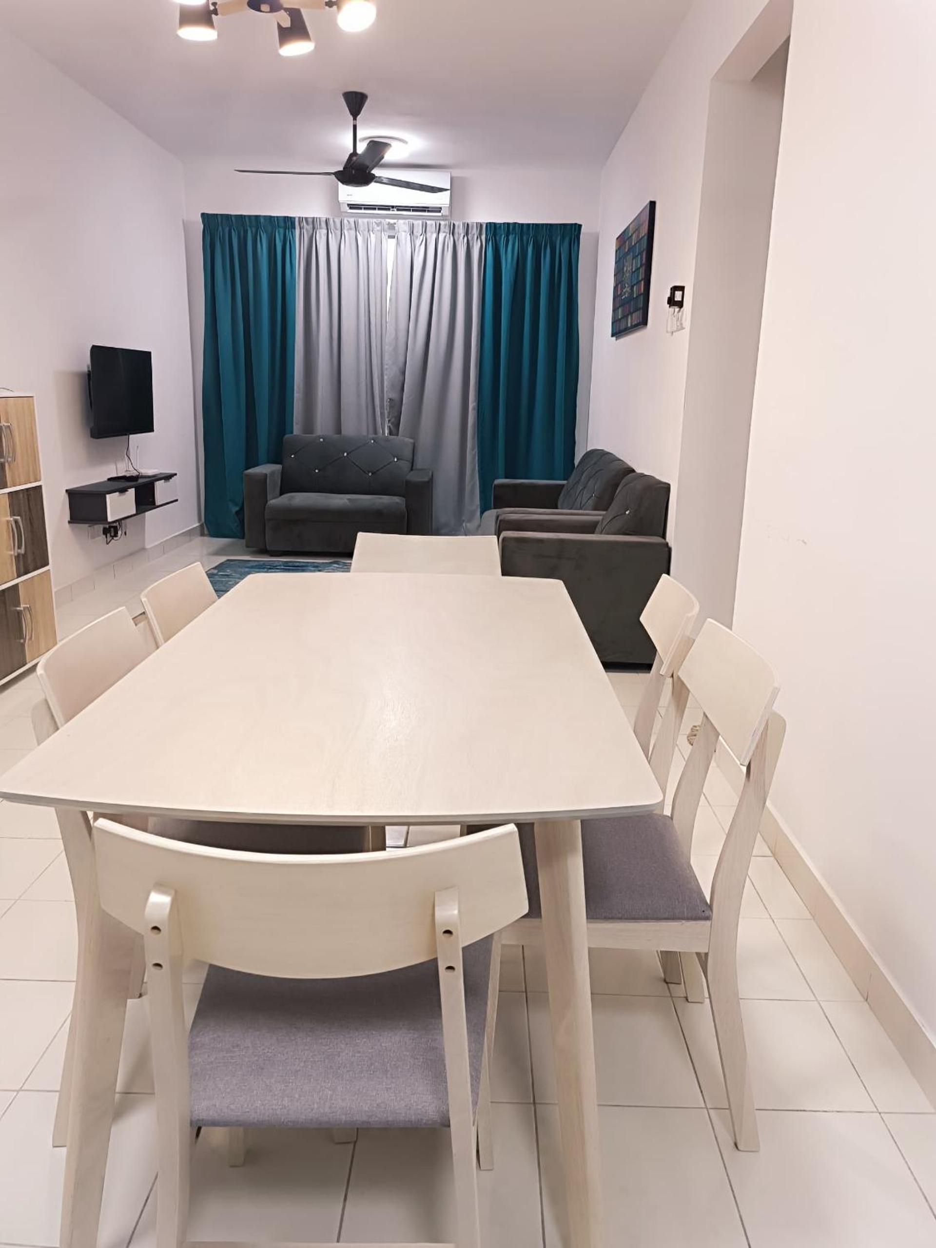 Faeyz Homestay Seri Serindit photo 6