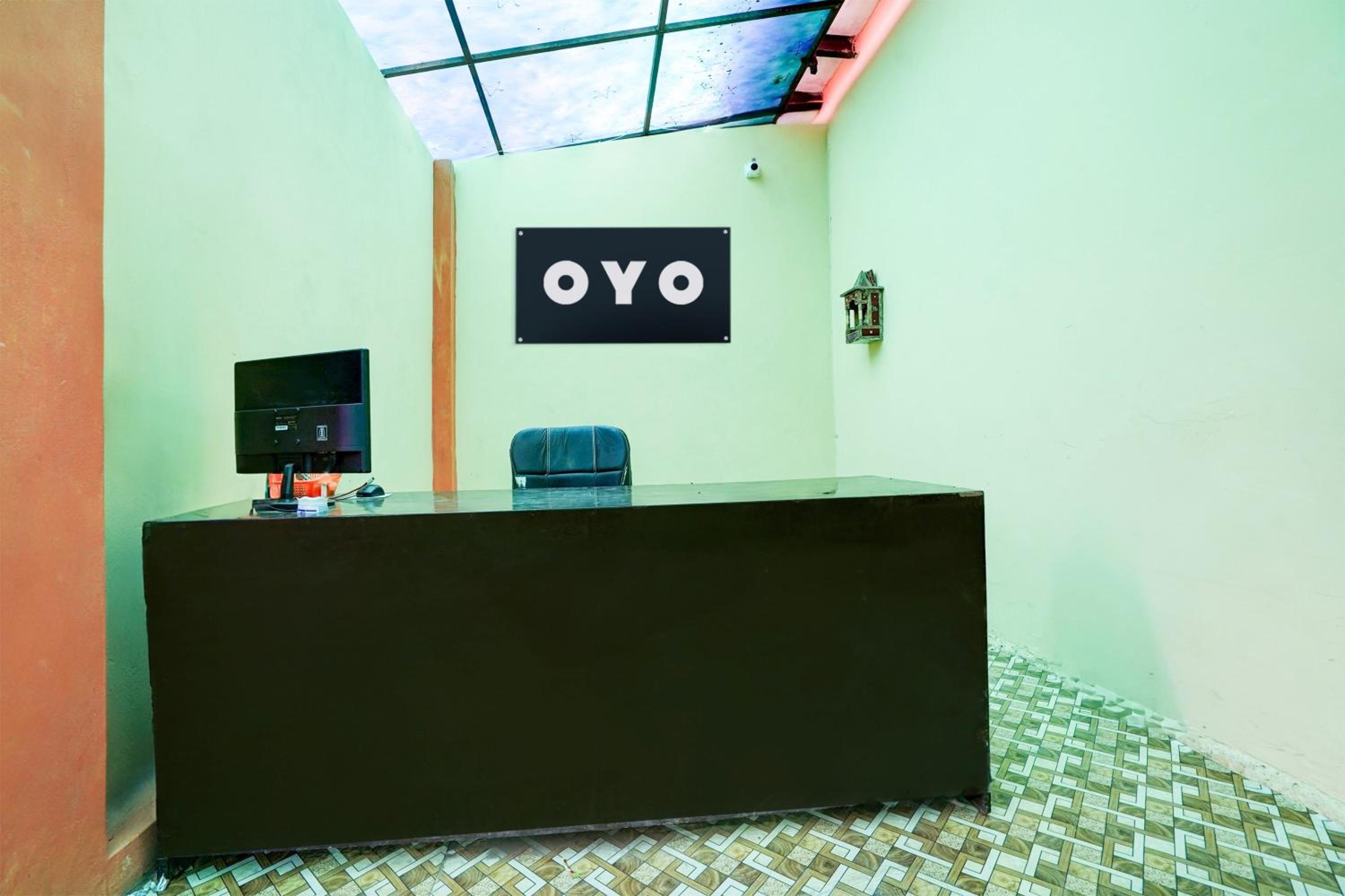 SPOT ON Tyagi Restaurant And Rooms