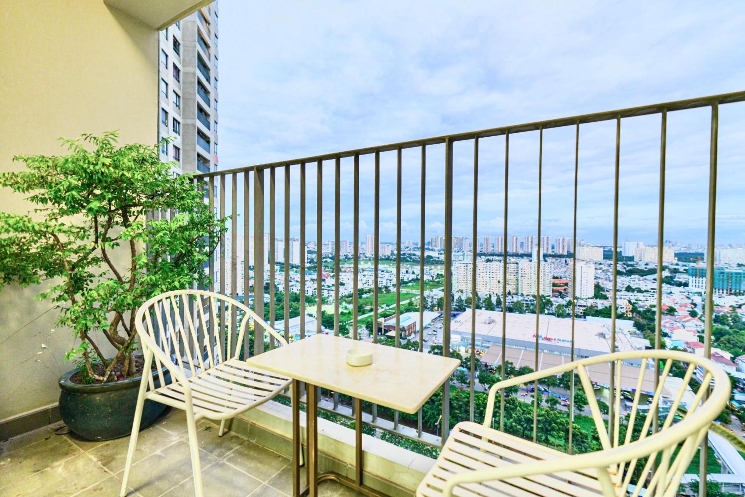 ambiHOME 2BR 2WC in Masteri Thao Dien District 2