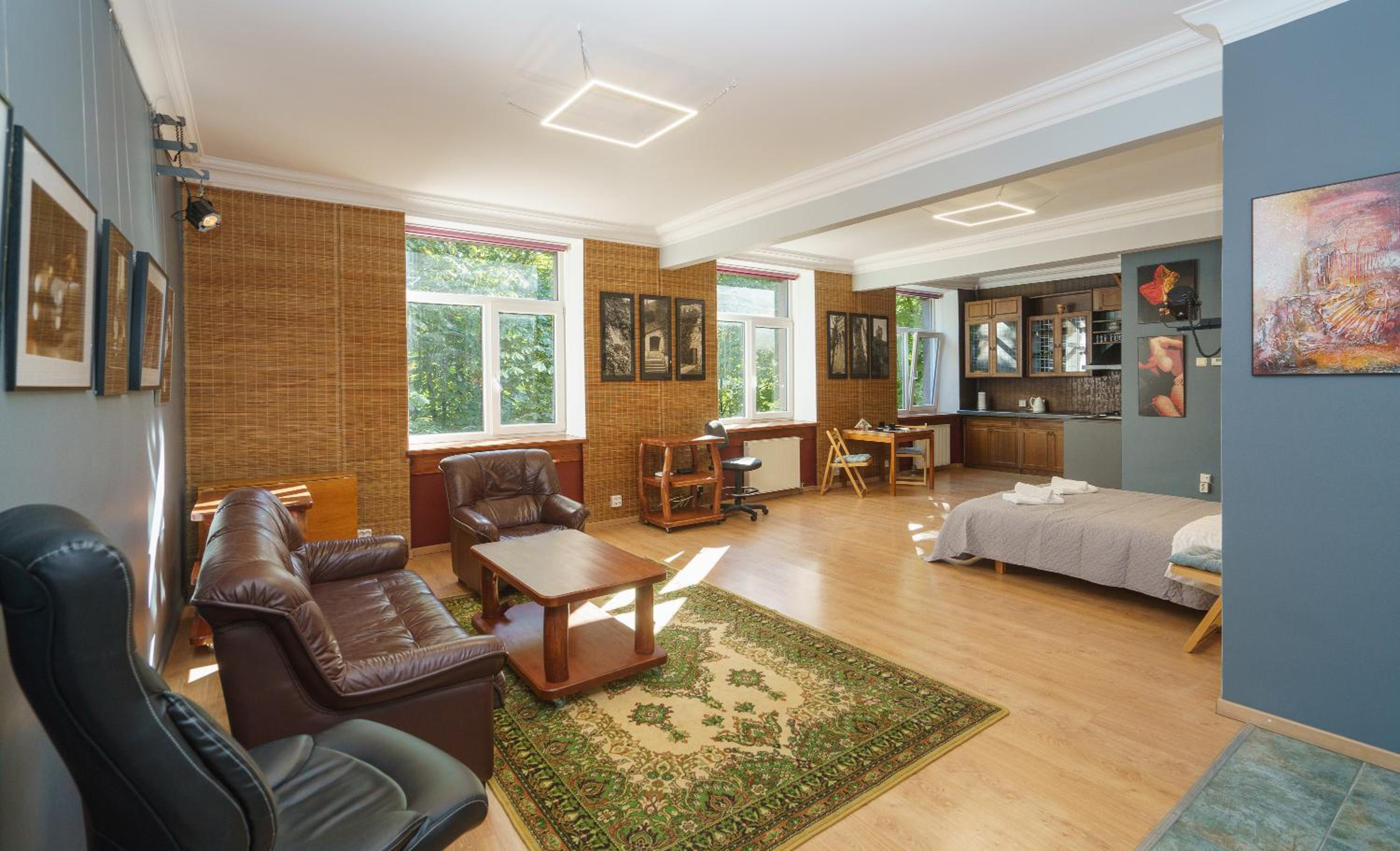 Tallinn Vacations - The Great American Gallery - Property Image 16