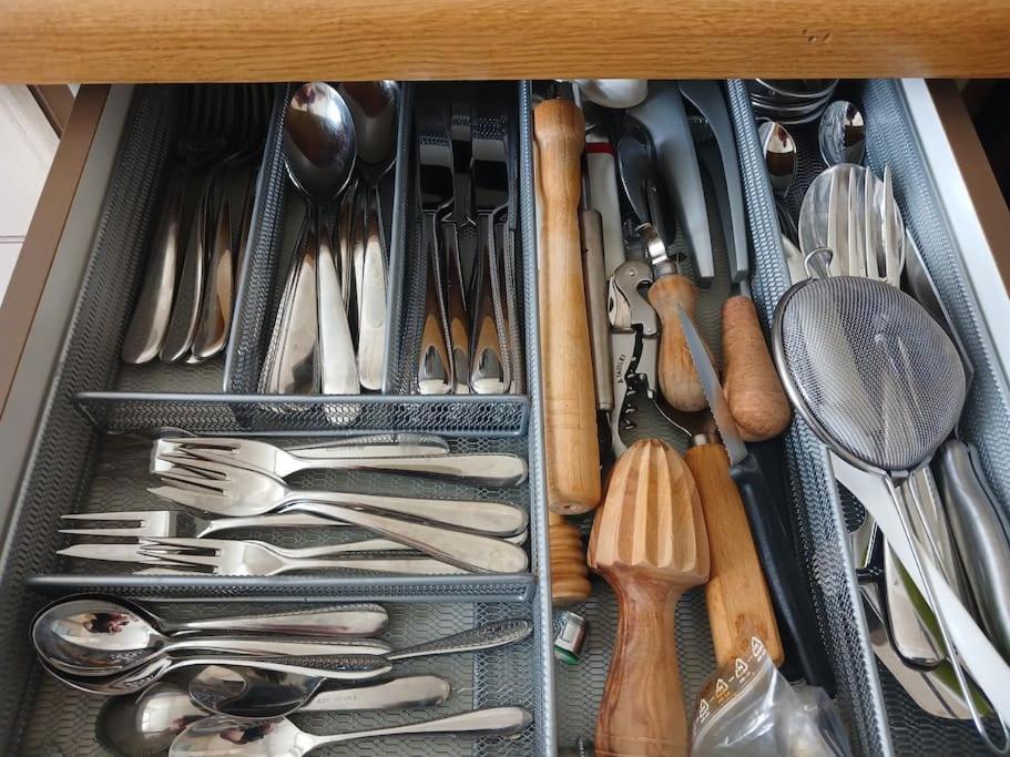 Charmante Jugendstilwohnung mit Tiefengaragenplatz