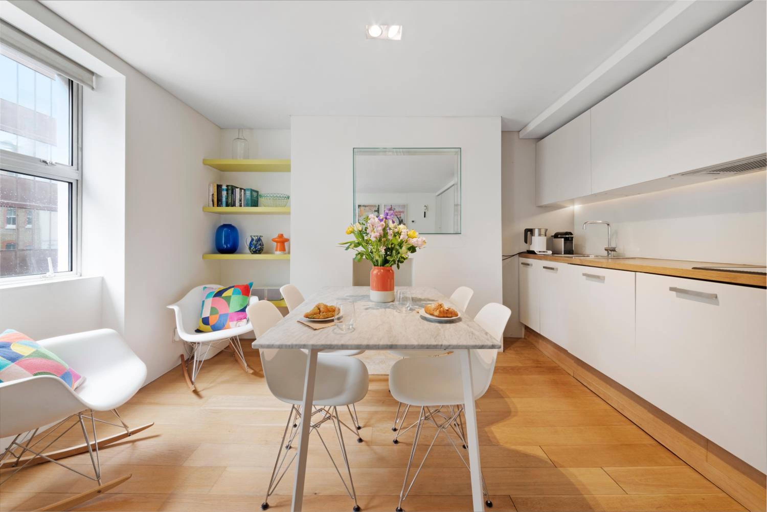 Fitzrovia Apartment By Morethanstays
