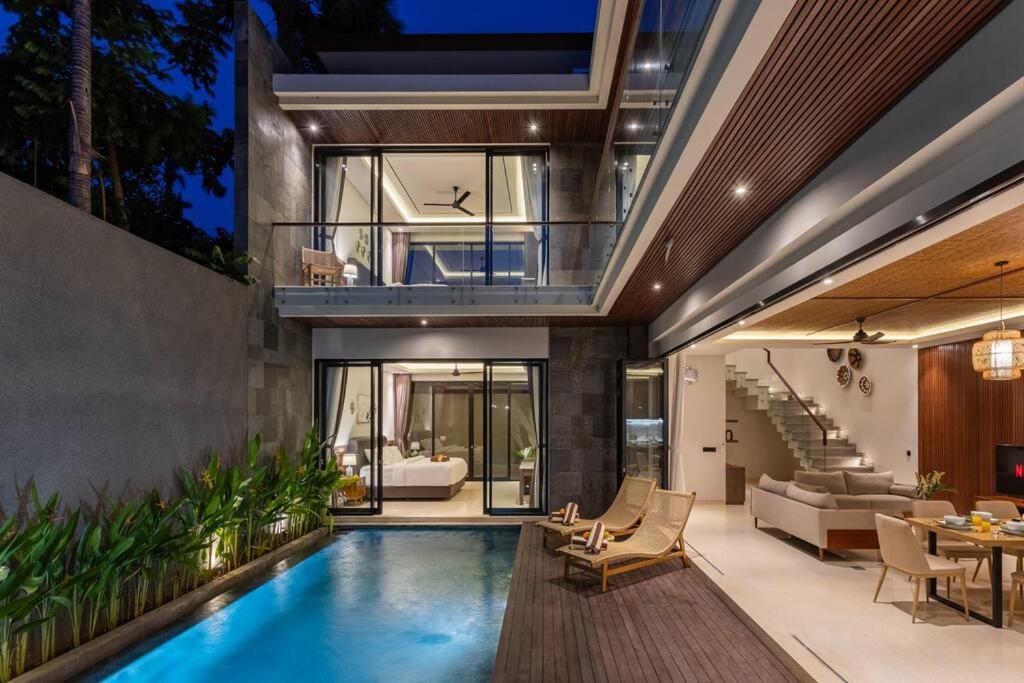 Pristine & Modern Gem Luxury 3bd Villa in Umalas view 5