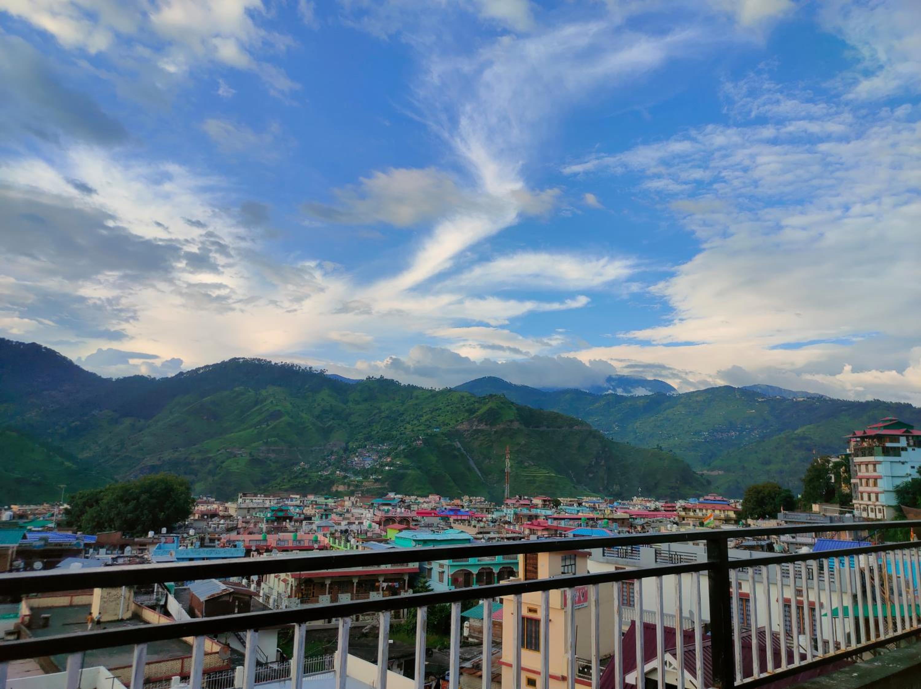 Hotel Devbhoomi, Barkot