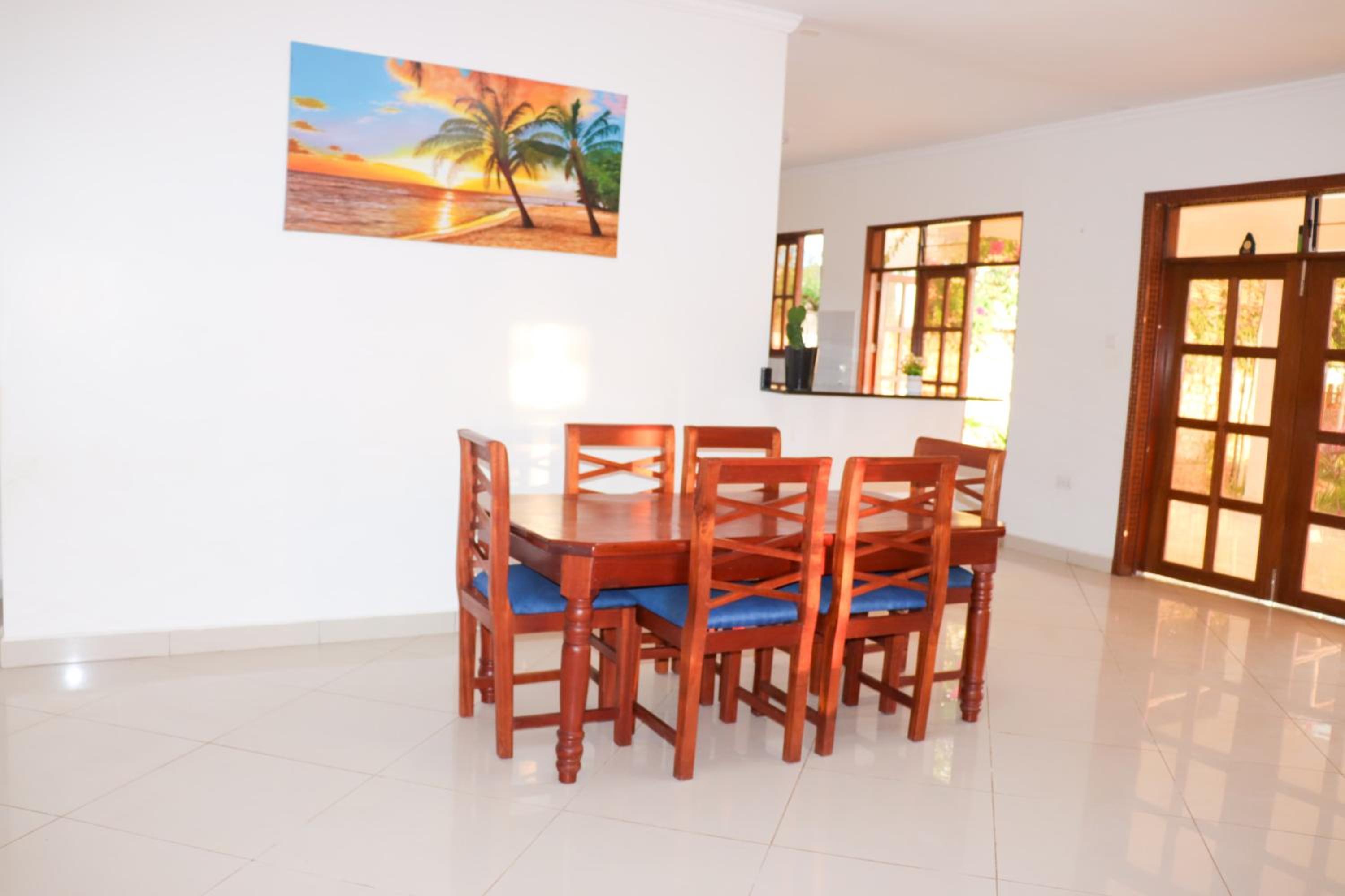 Venus villa diani view 4