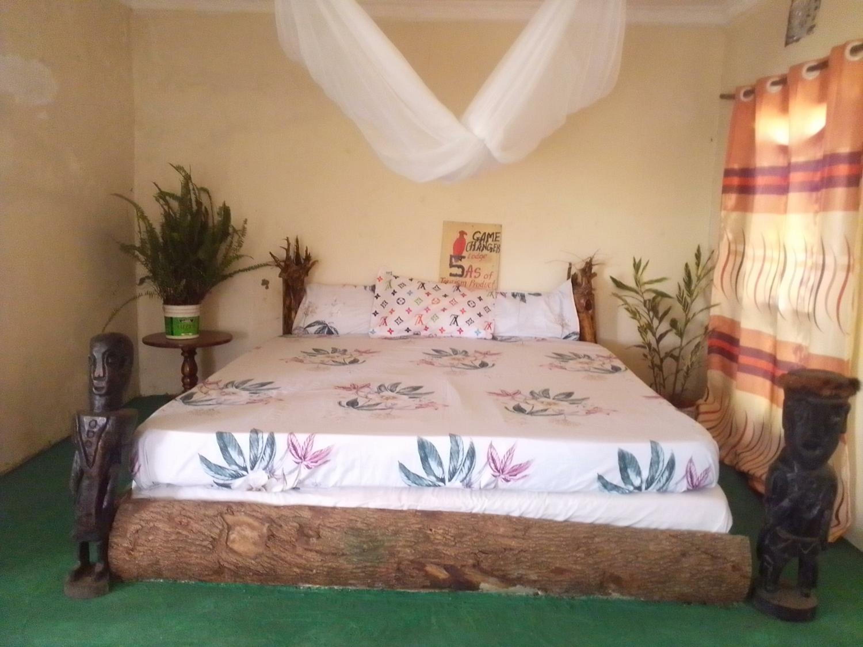 Jungle lodge & Camping site view 4
