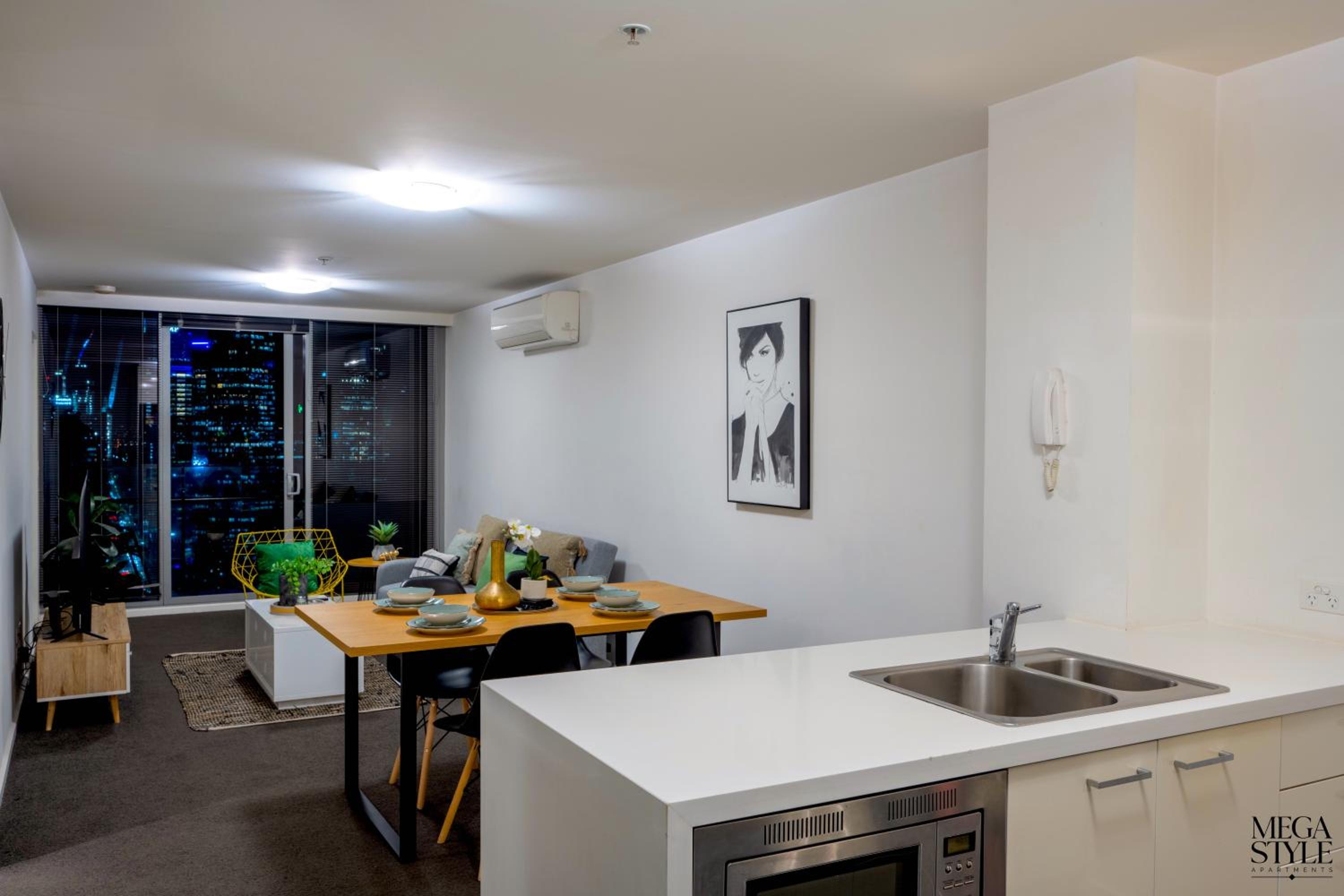 Mega Style Apartments Mainpoint