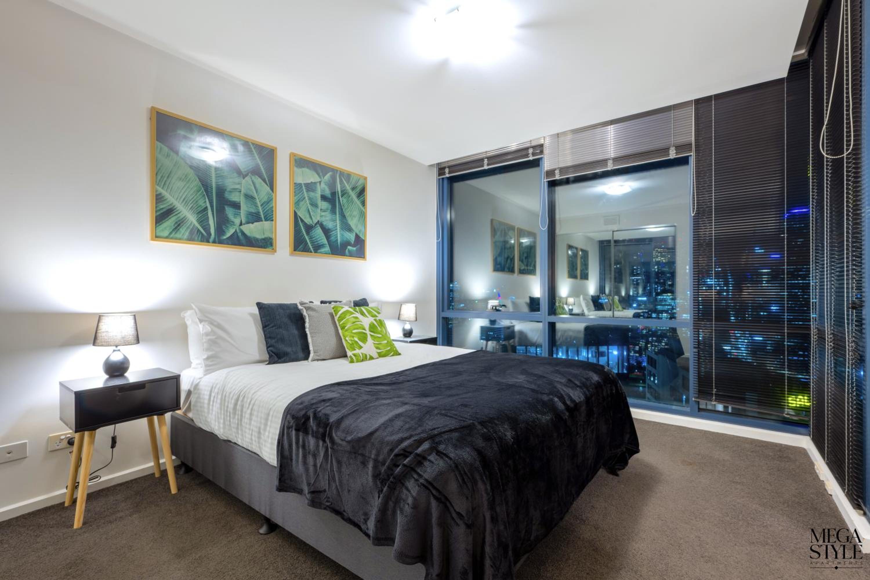 Mega Style Apartments Mainpoint