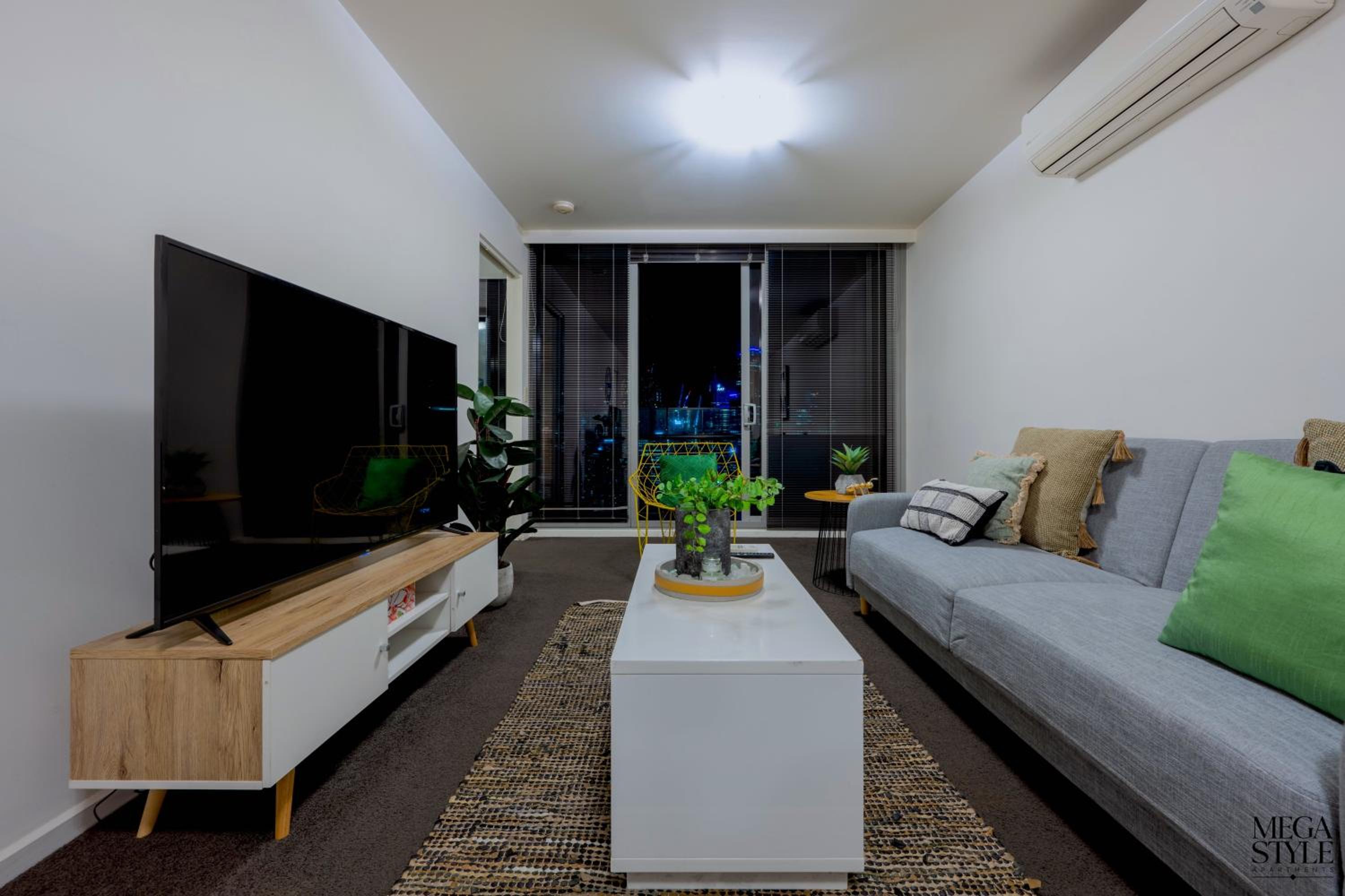 Mega Style Apartments Mainpoint