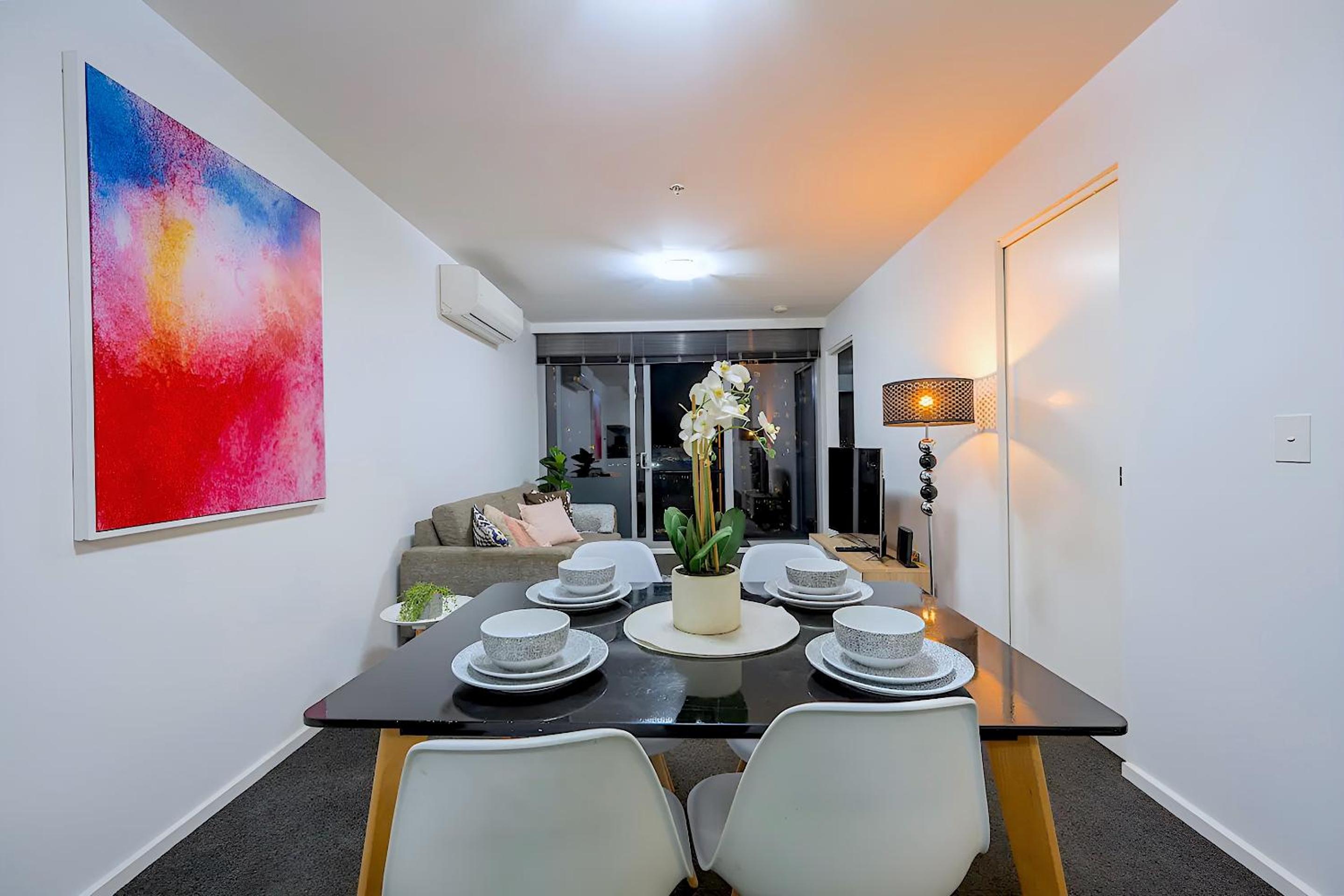 Mega Style Apartments Mainpoint